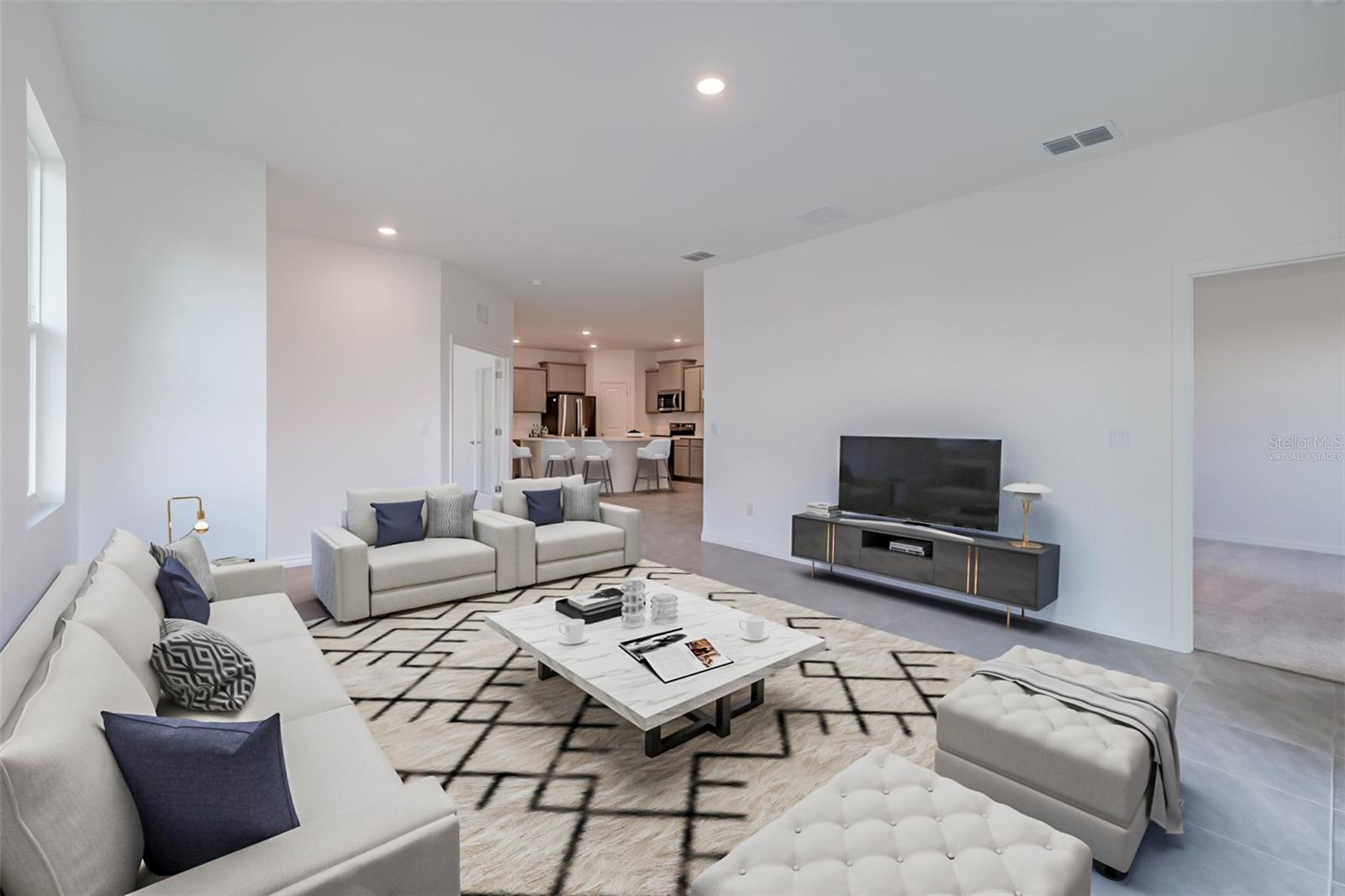 2395 WARREN ACRES BLVD