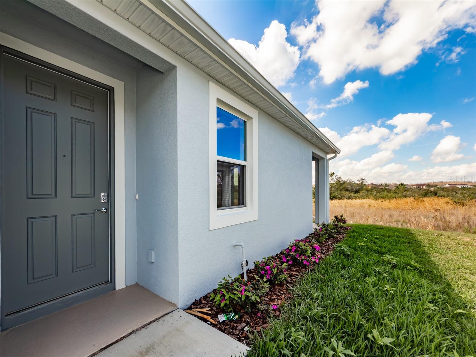 2395 WARREN ACRES BLVD