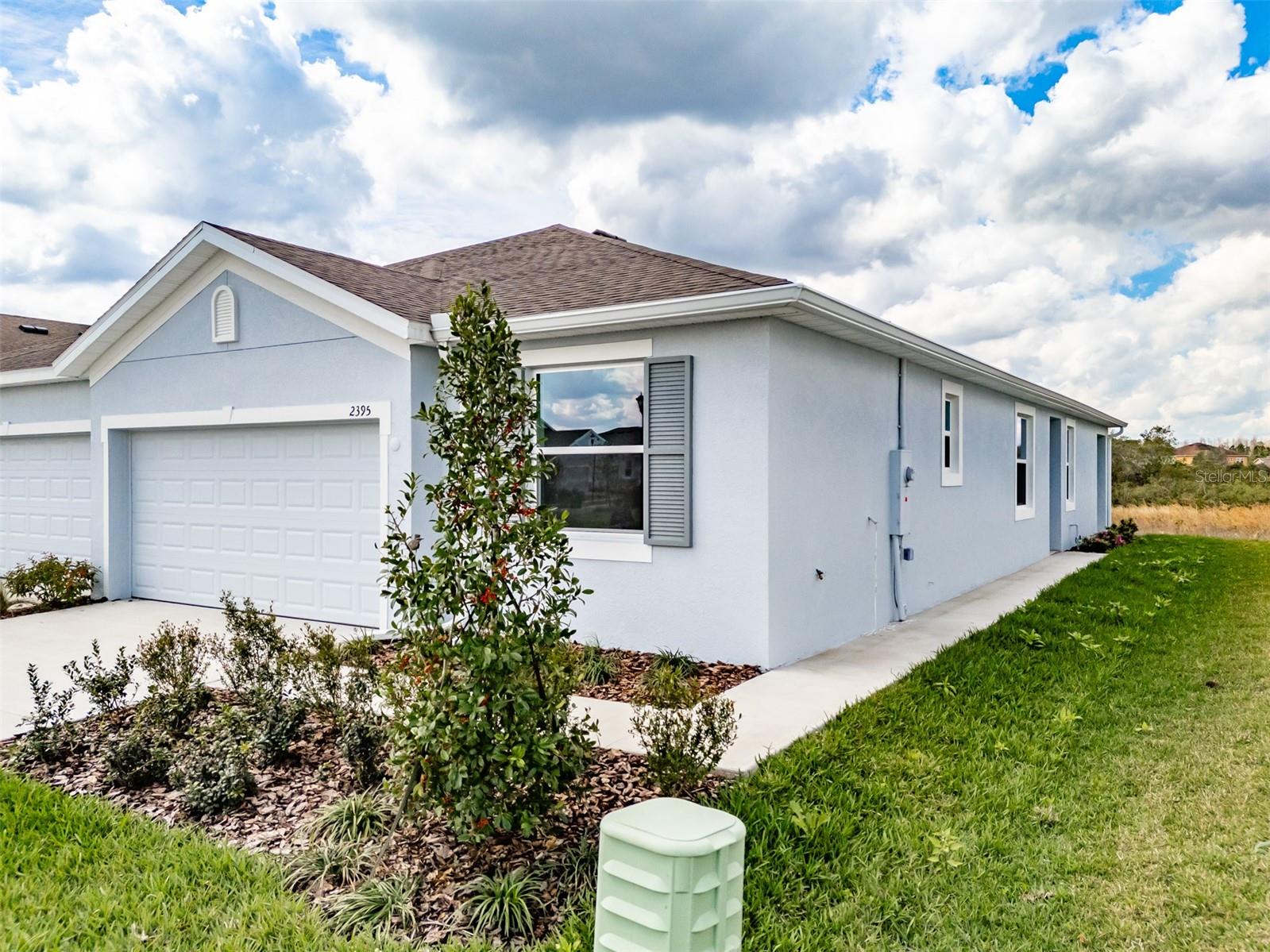 2395 WARREN ACRES BLVD