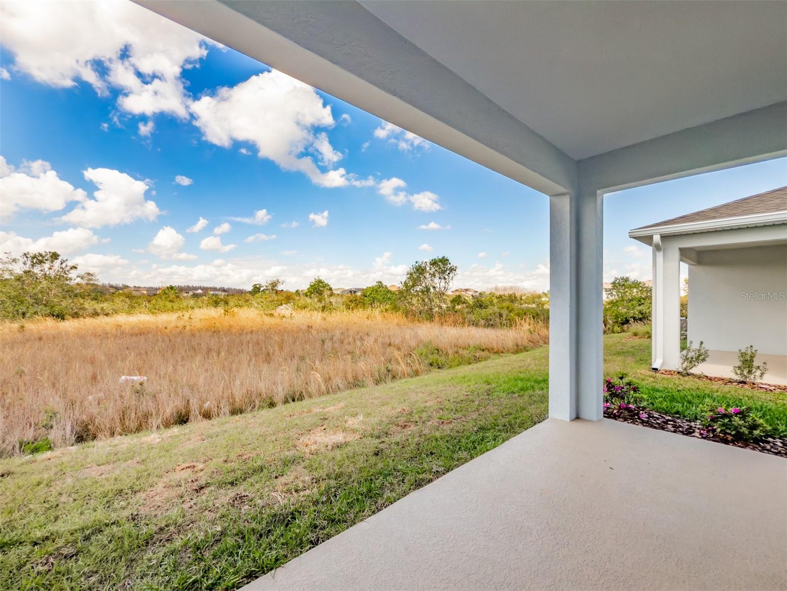 2395 WARREN ACRES BLVD