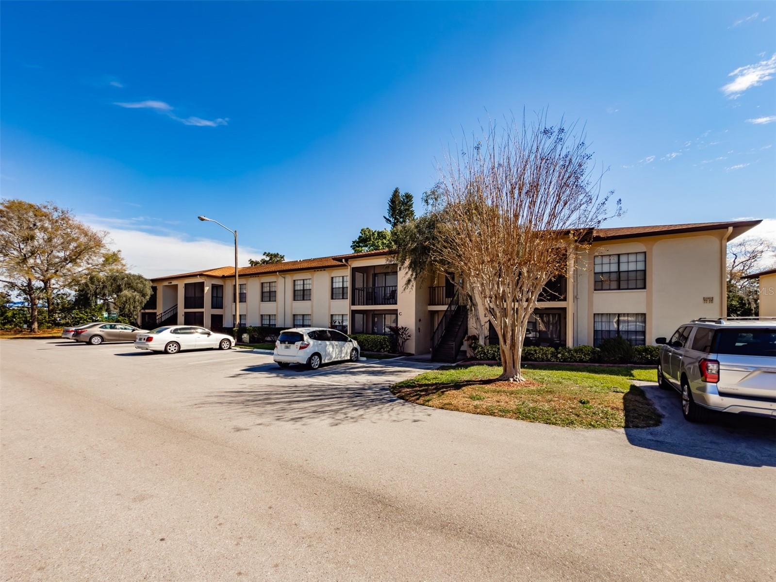 3389 CRYSTAL CT E #M