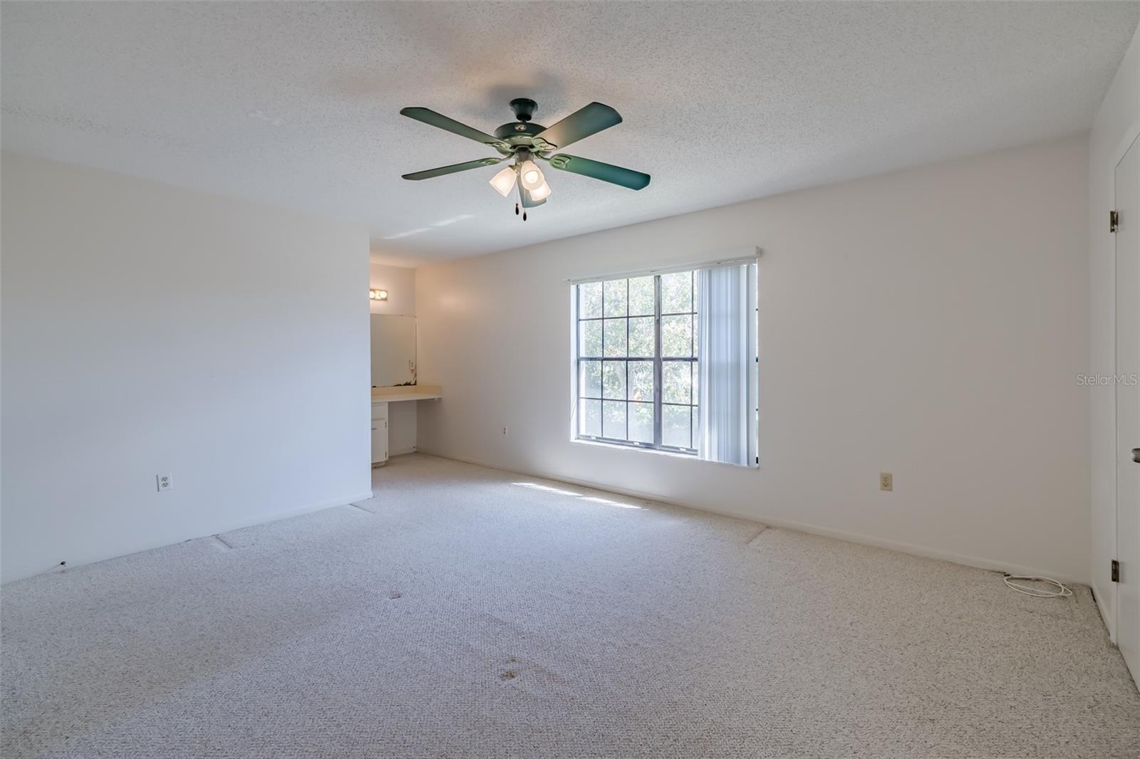 3389 CRYSTAL CT E #M