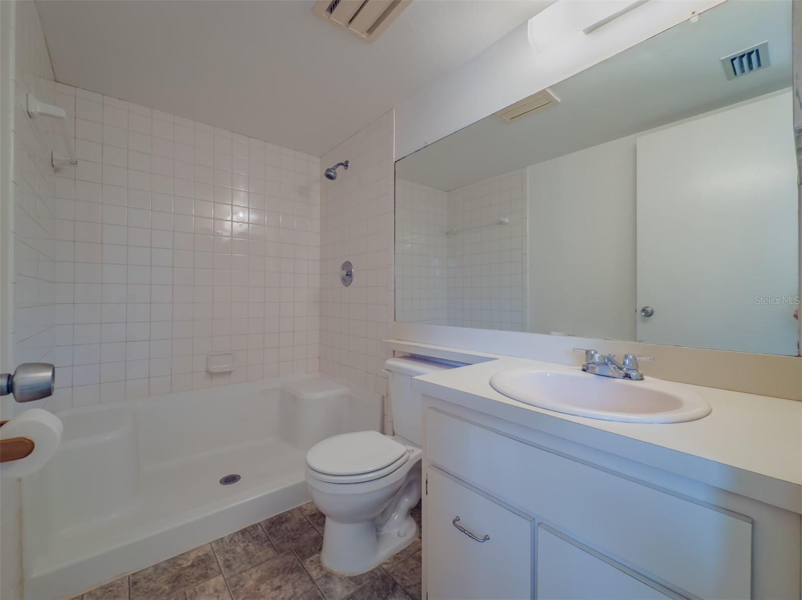 3389 CRYSTAL CT E #M