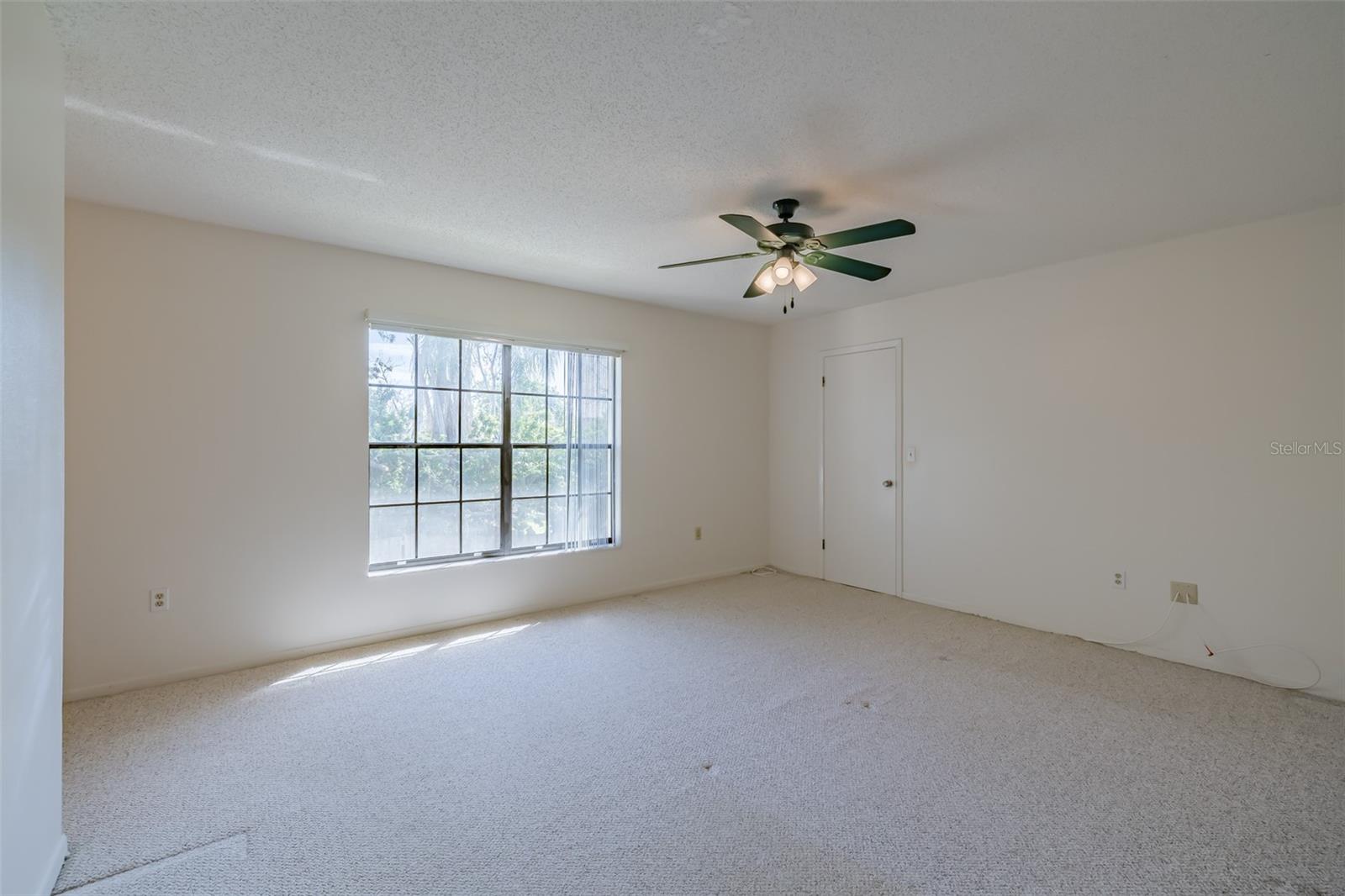 3389 CRYSTAL CT E #M