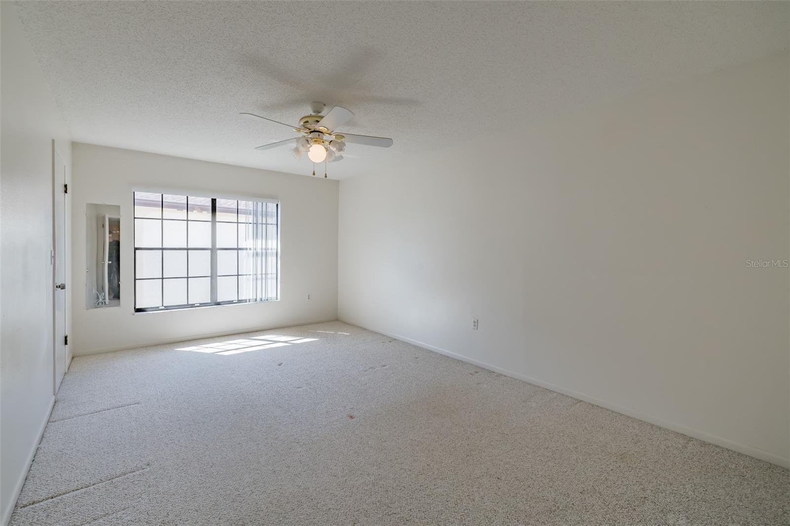 3389 CRYSTAL CT E #M