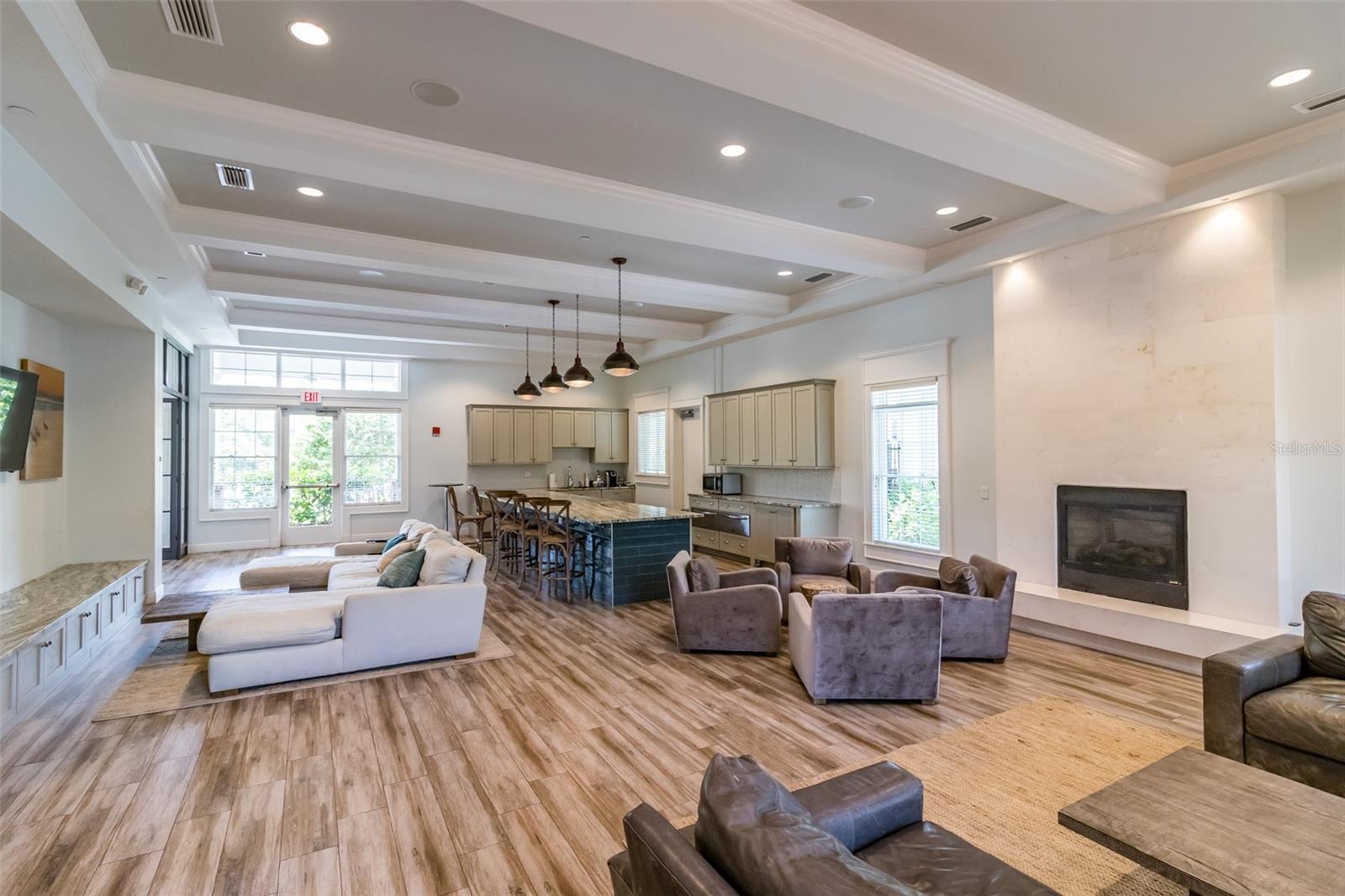 8117 HAMPTON GLEN DR