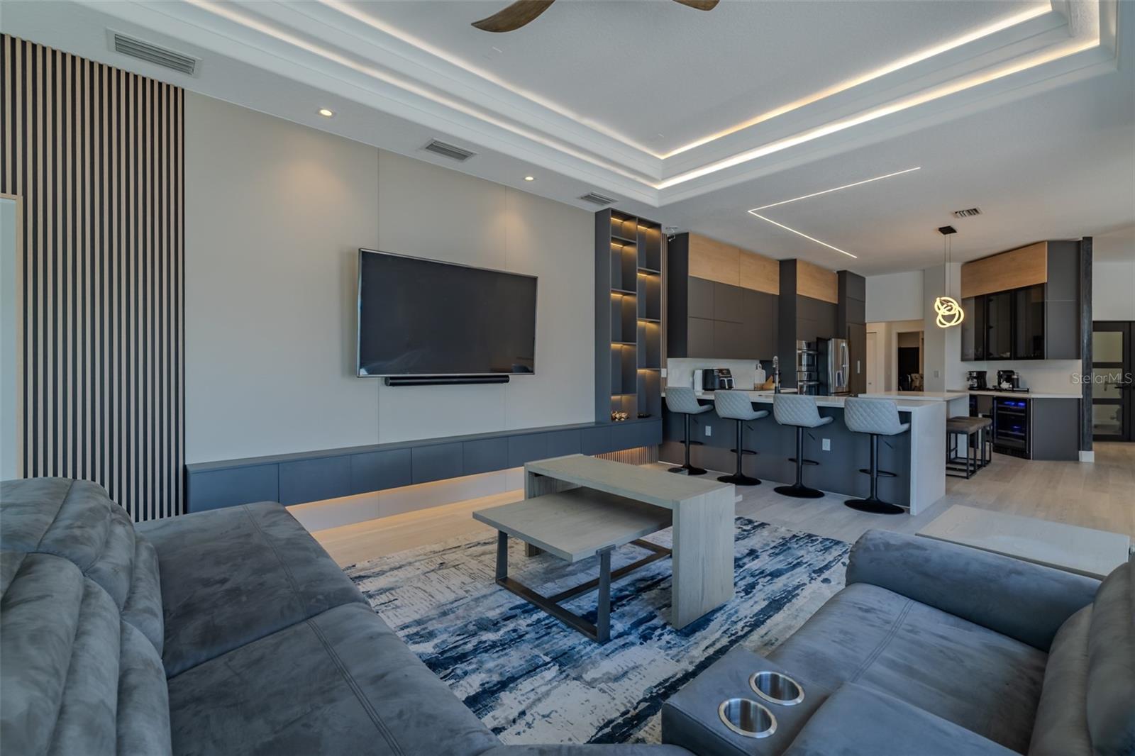 8117 HAMPTON GLEN DR