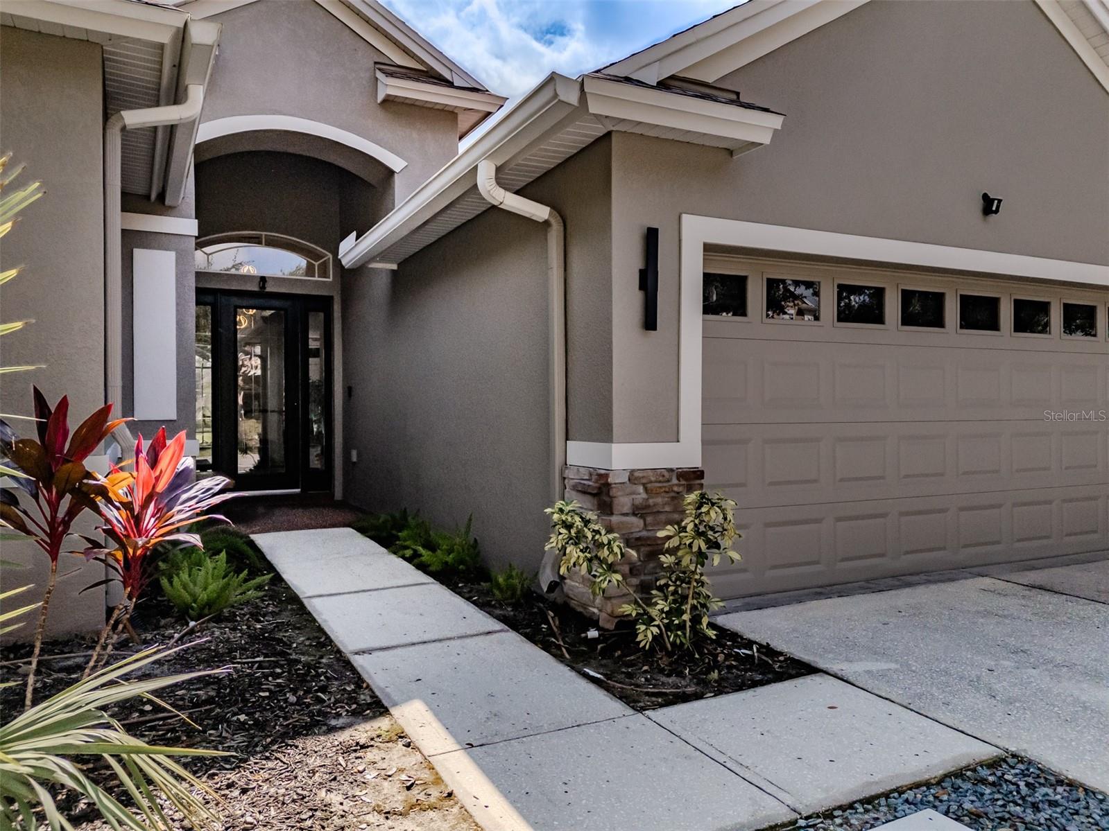 8117 HAMPTON GLEN DR