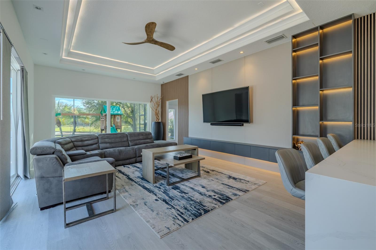 8117 HAMPTON GLEN DR