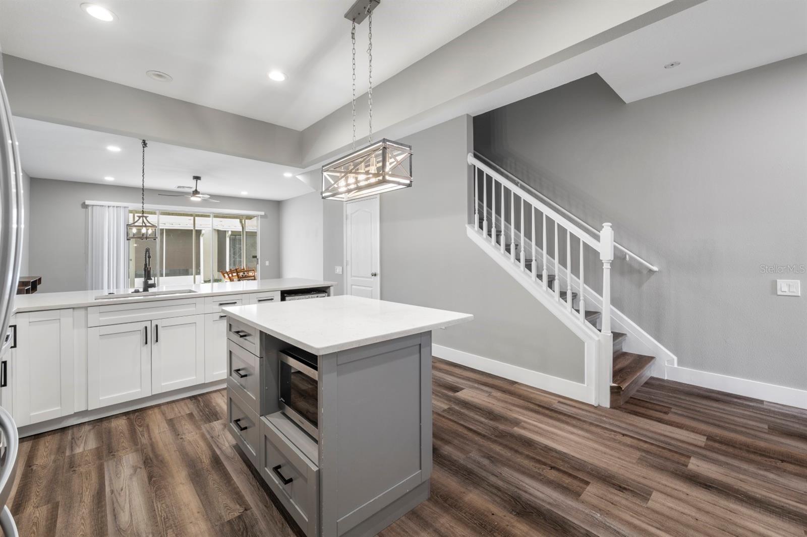 26532 CASTLEVIEW WAY