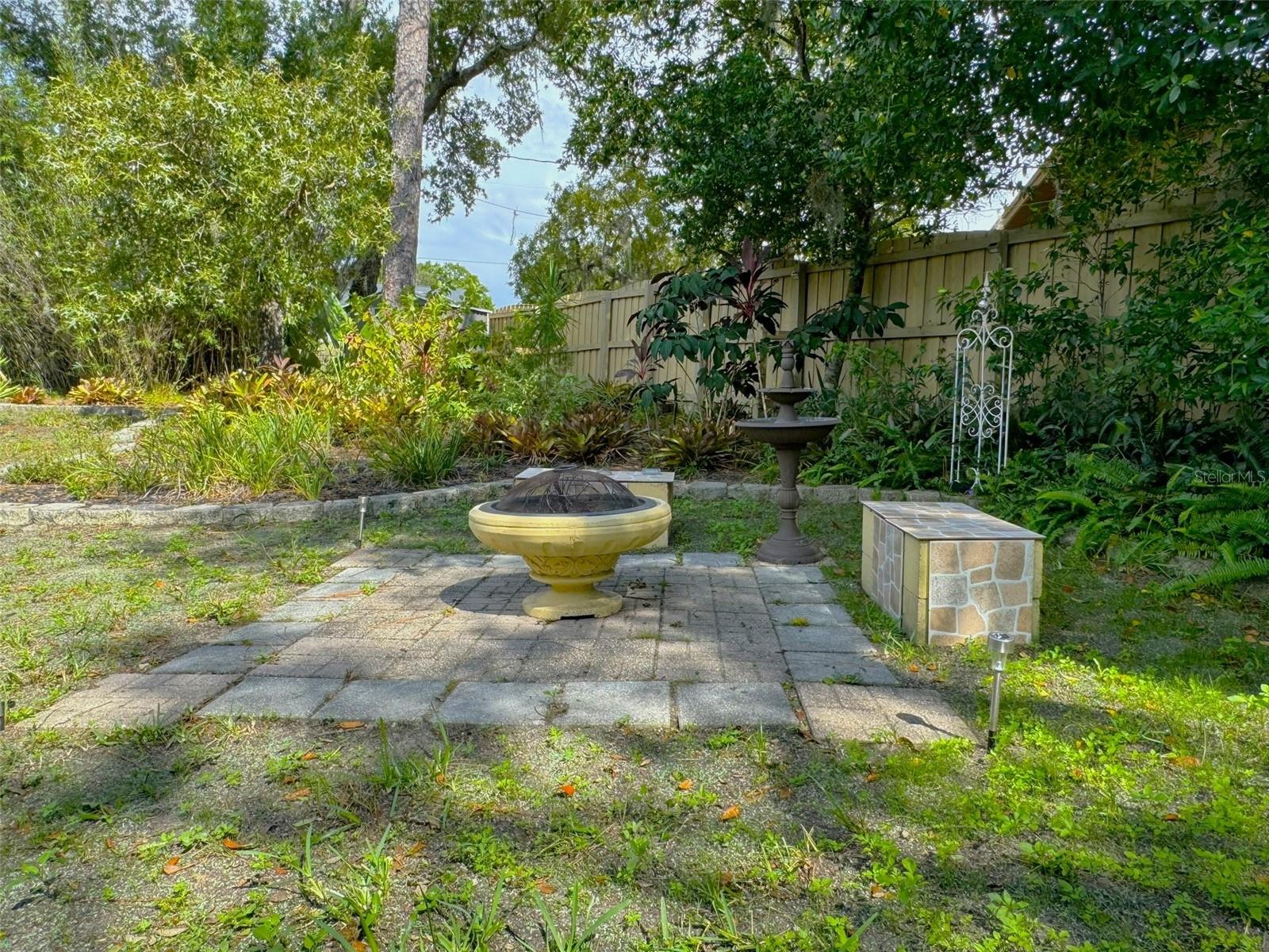 112 ARCADIA AVE