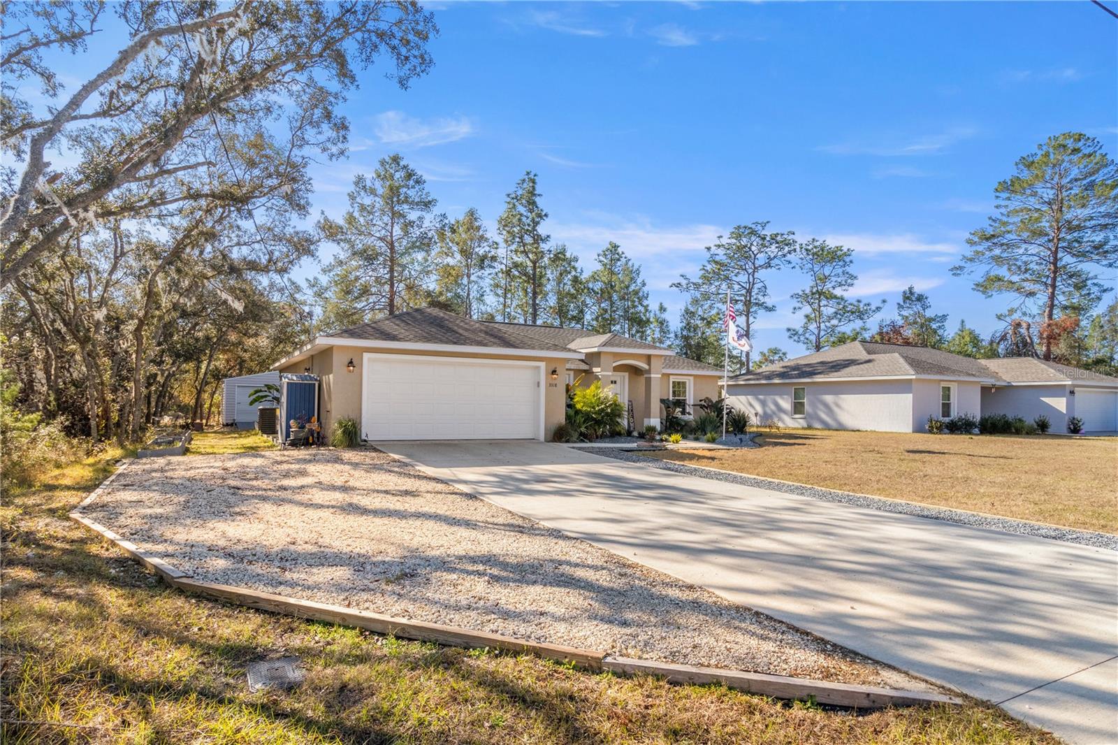3318 W FAIRBANK DR
