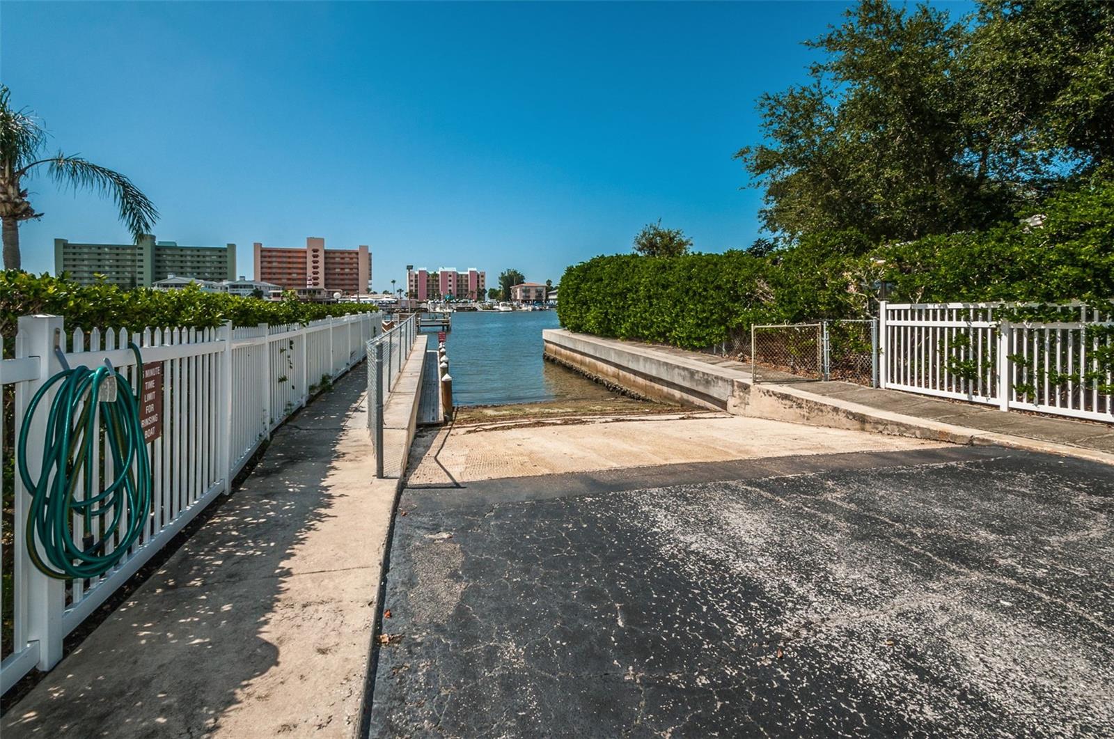 14993 IMPERIAL POINT DR N