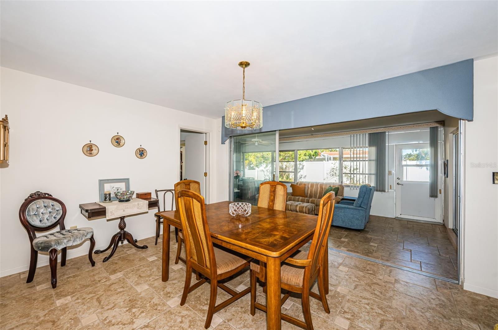 14993 IMPERIAL POINT DR N