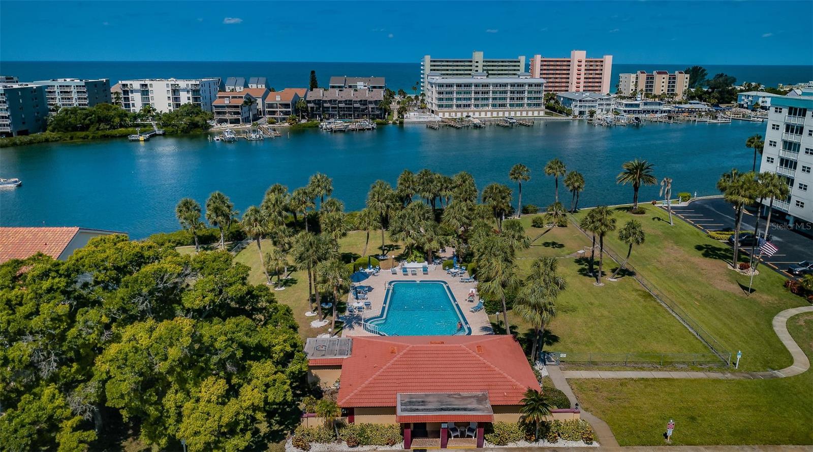 14993 IMPERIAL POINT DR N