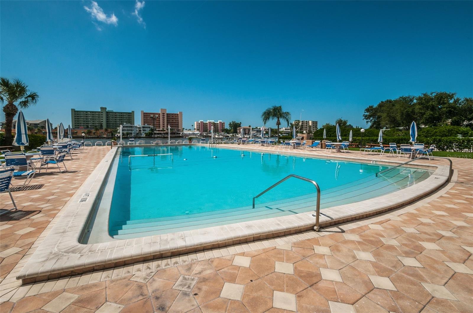 14993 IMPERIAL POINT DR N