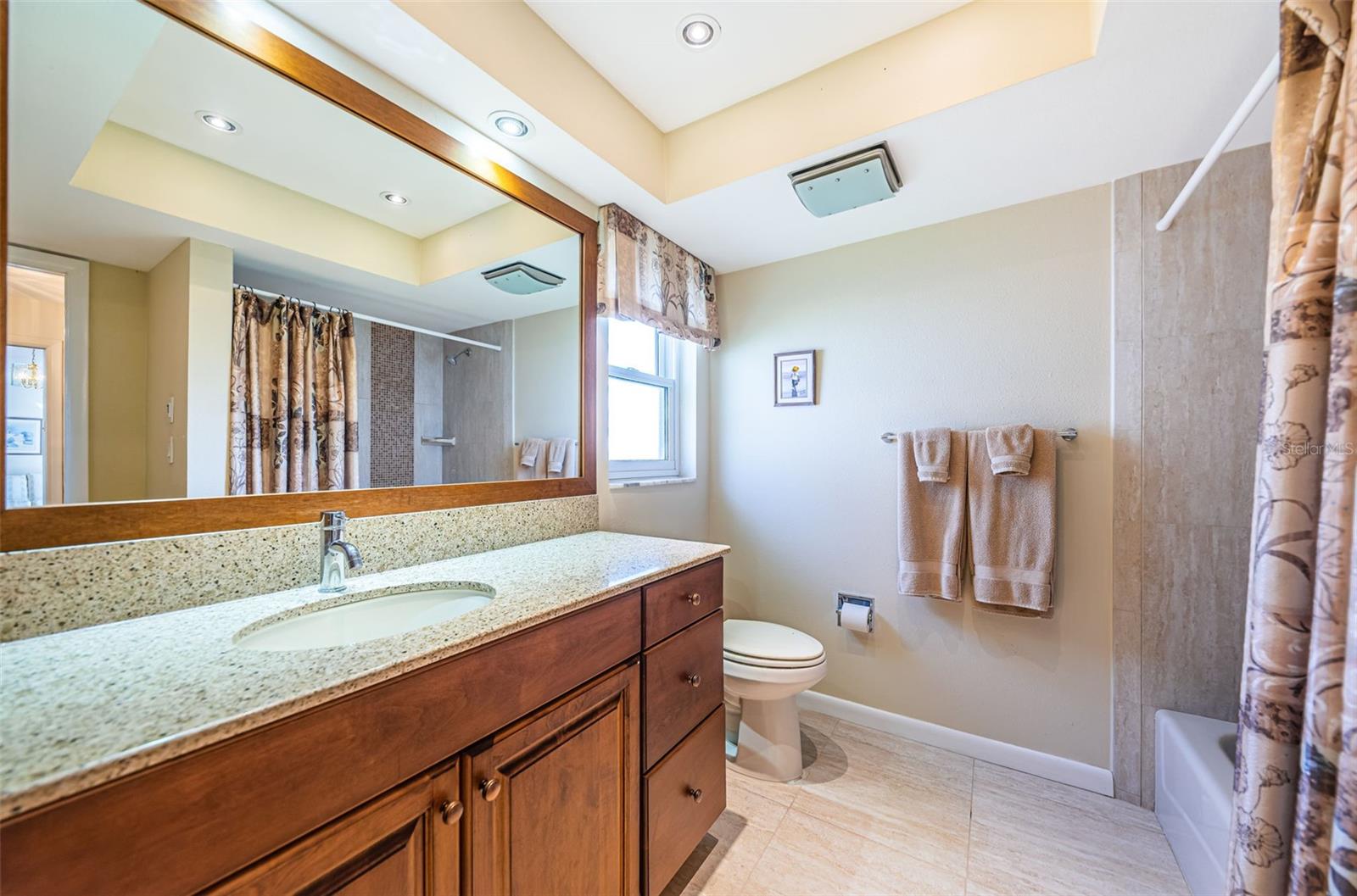 14993 IMPERIAL POINT DR N