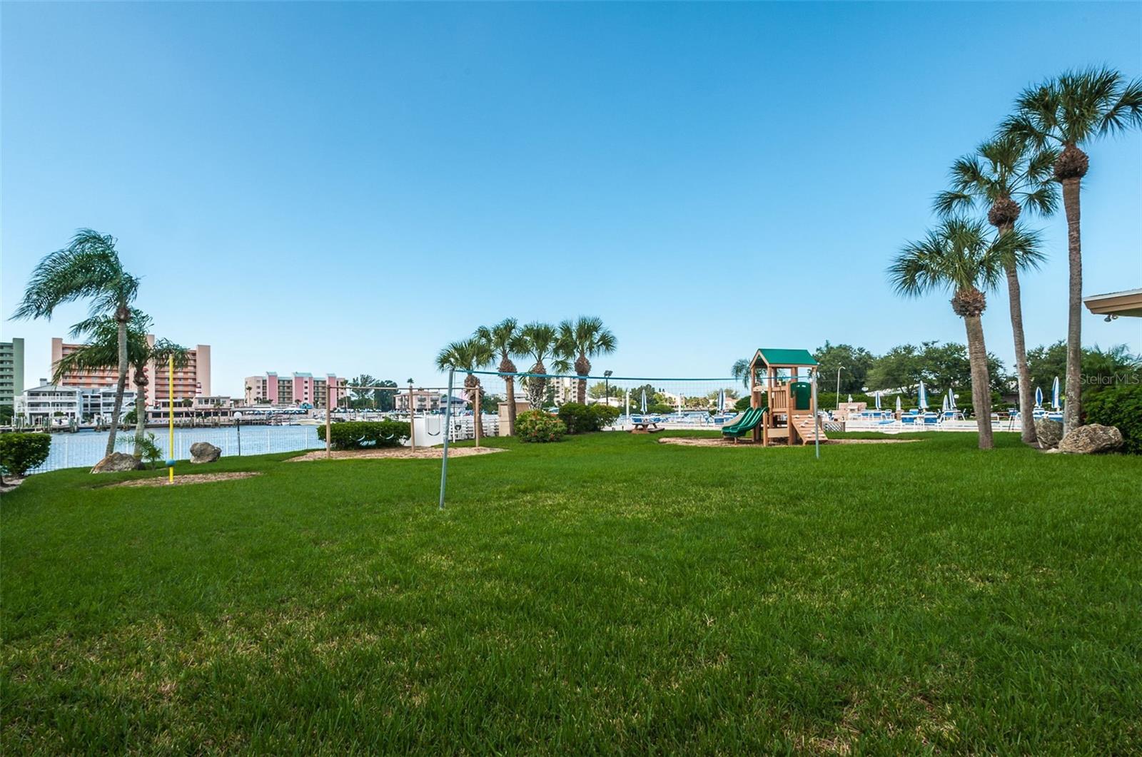 14993 IMPERIAL POINT DR N