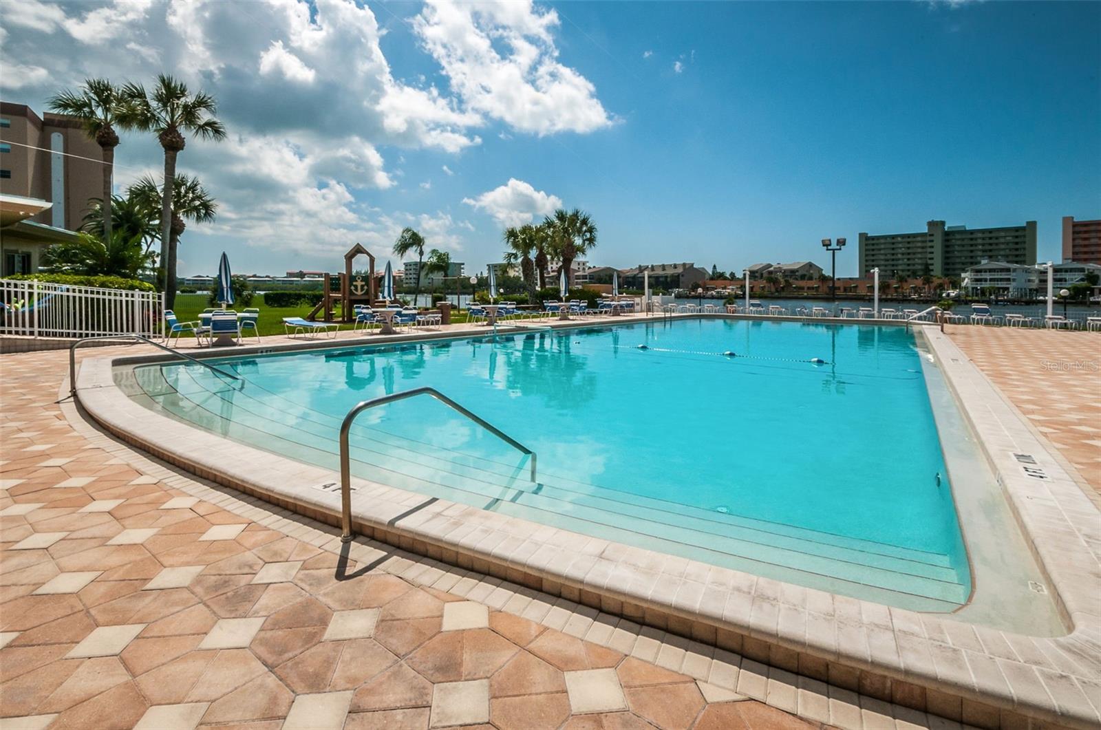 14993 IMPERIAL POINT DR N