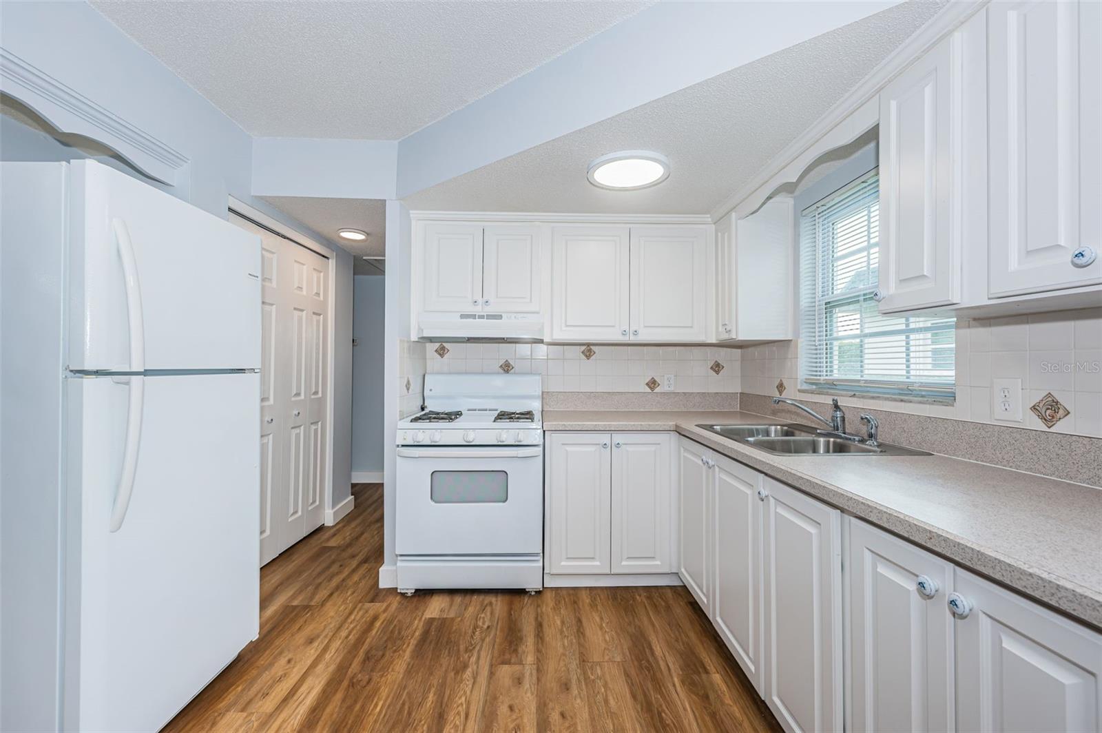 7804 39TH TER N #7804G