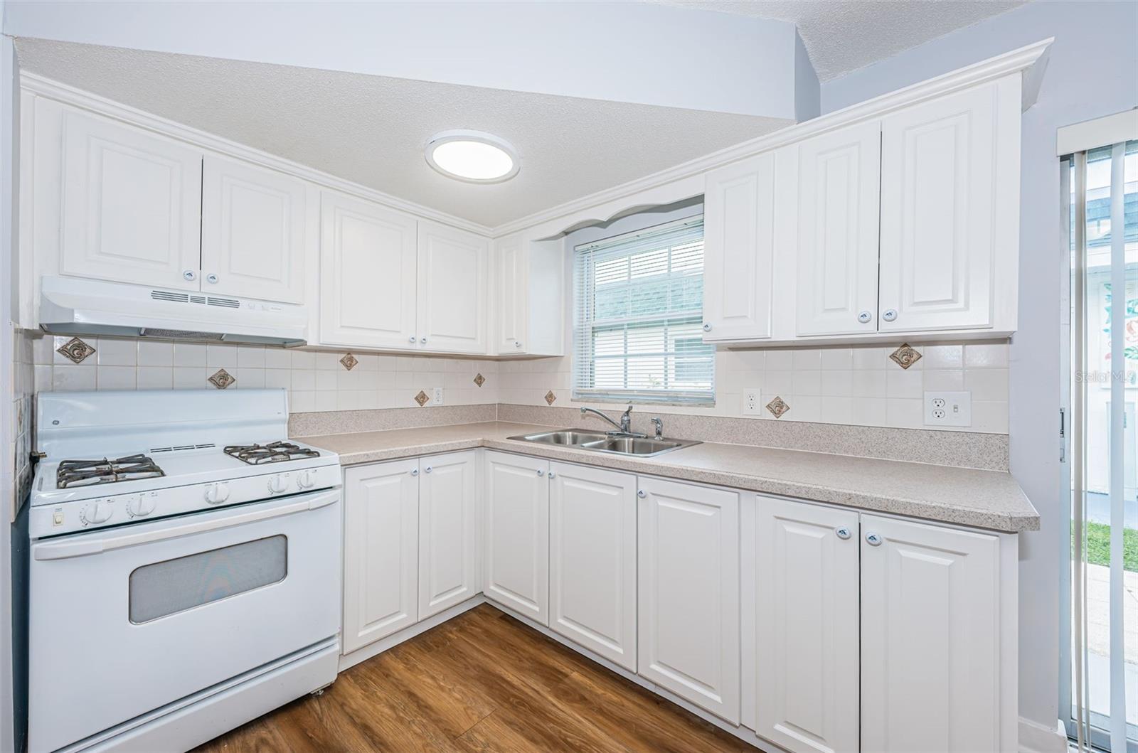 7804 39TH TER N #7804G