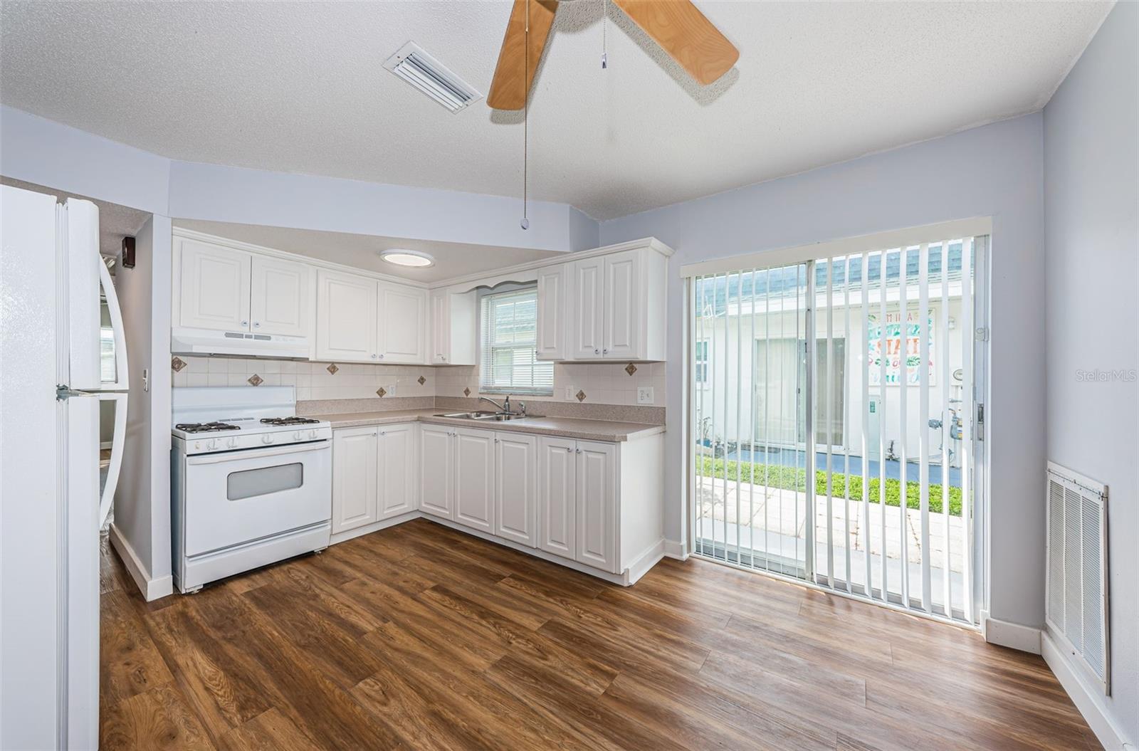 7804 39TH TER N #7804G