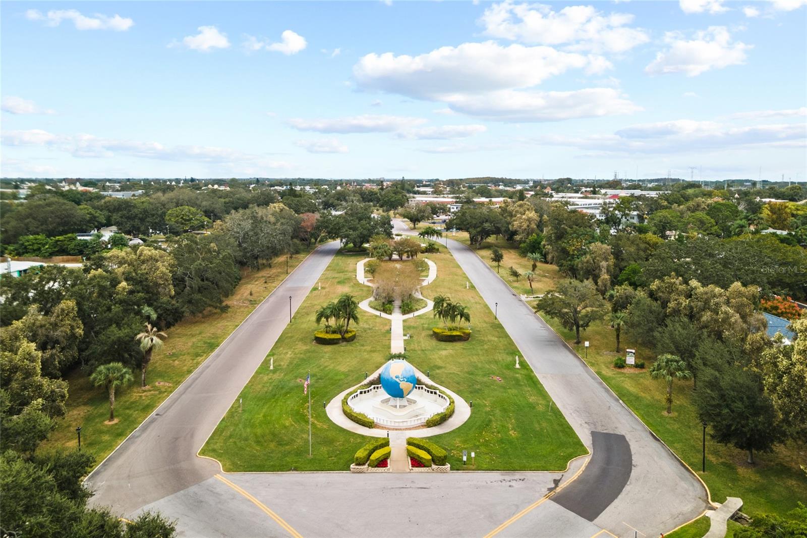 2416 WORLD PARKWAY BLVD #26