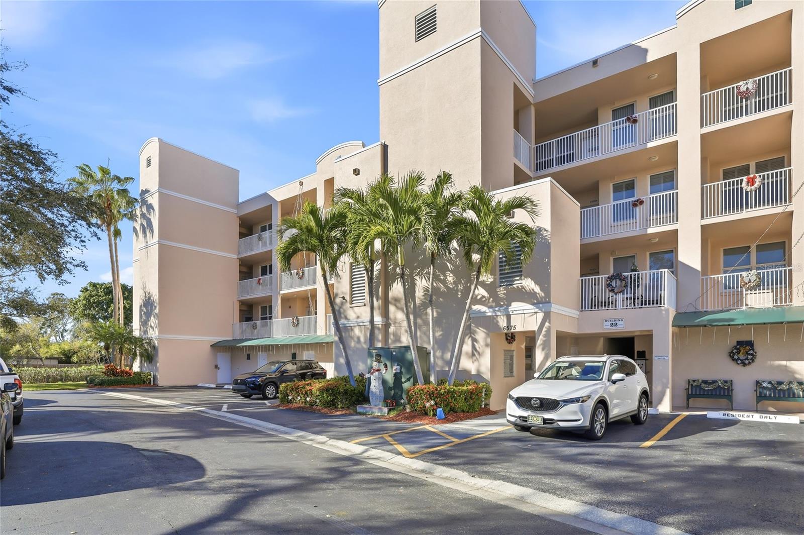 6575 99TH WAY N #22301