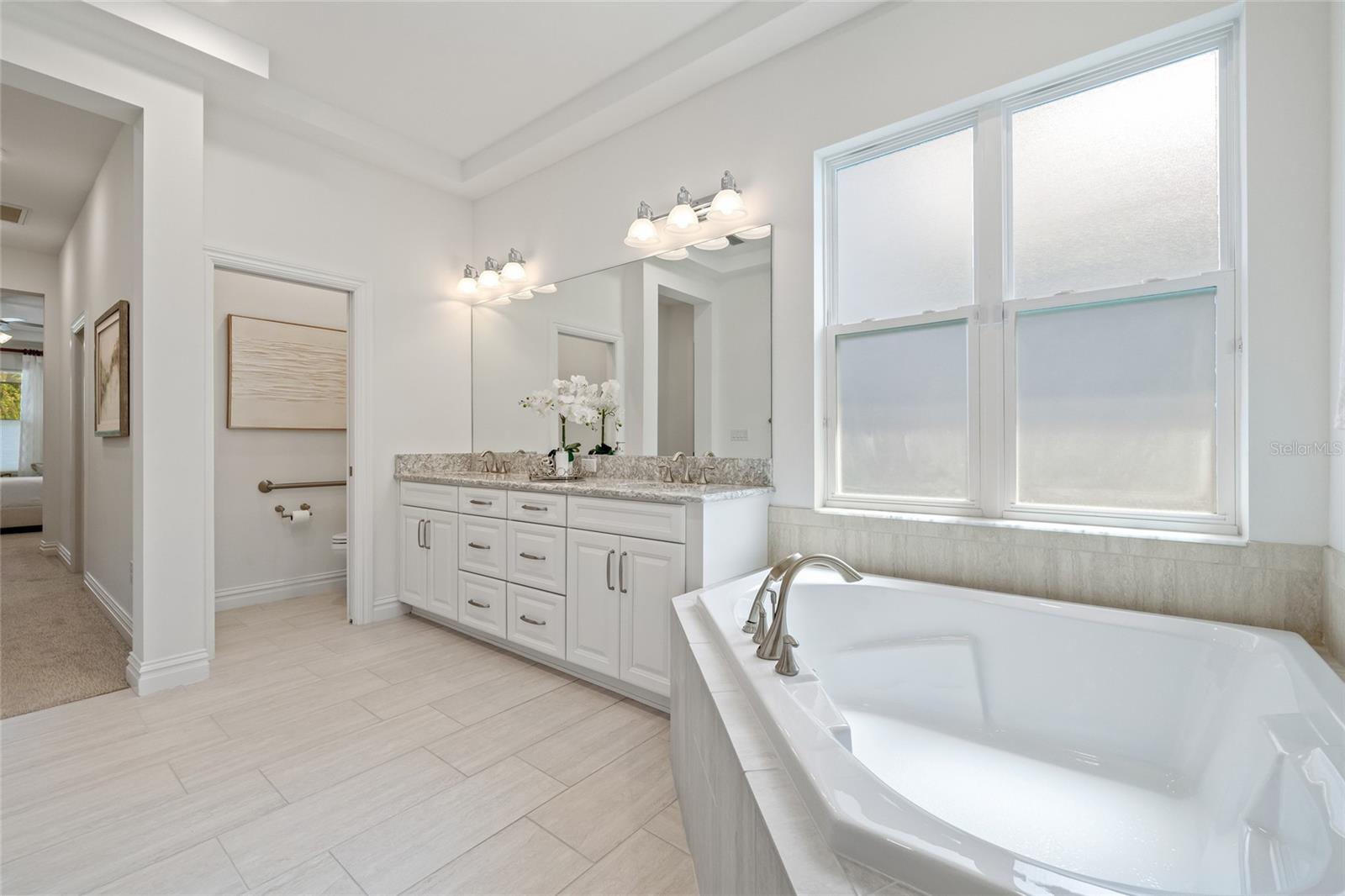 16712 COURTYARD LOOP