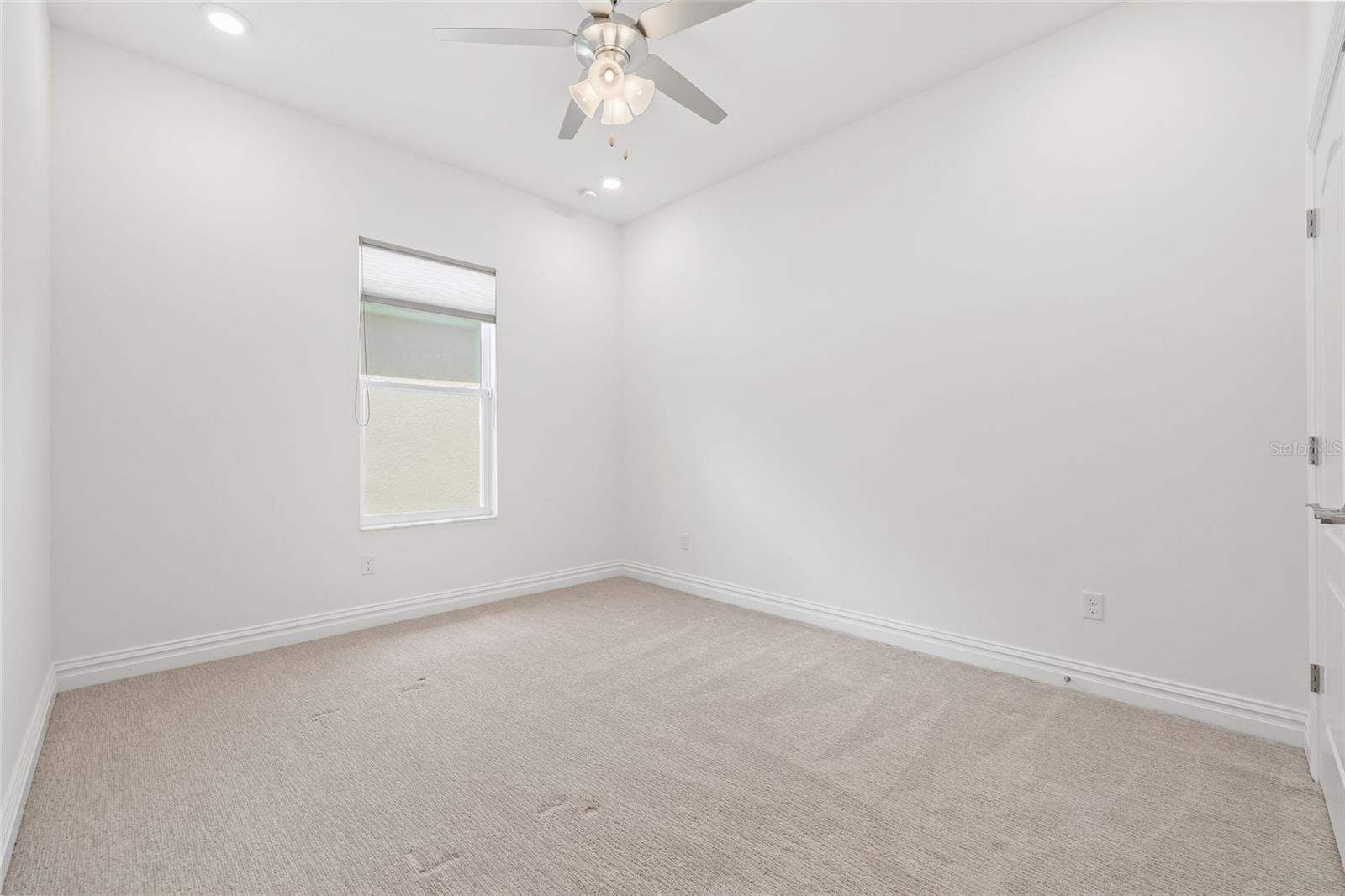 16712 COURTYARD LOOP