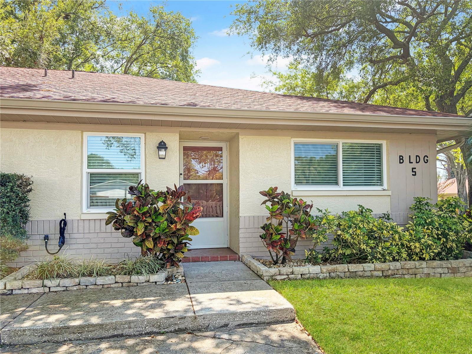 2460 NORTHSIDE DR #506