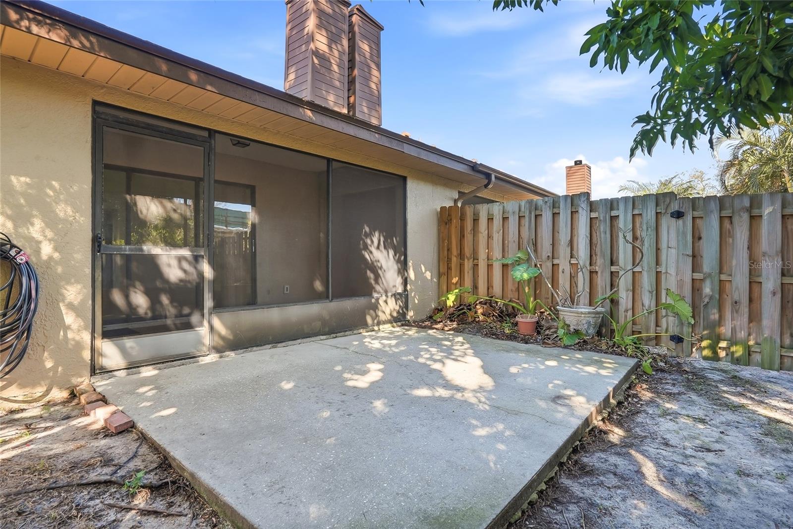 9942 LAKE SEMINOLE DR W