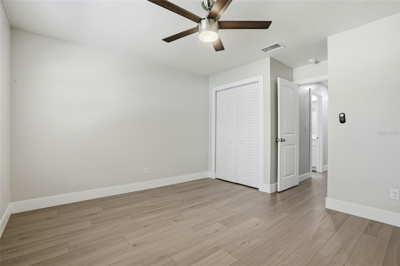 9942 LAKE SEMINOLE DR W