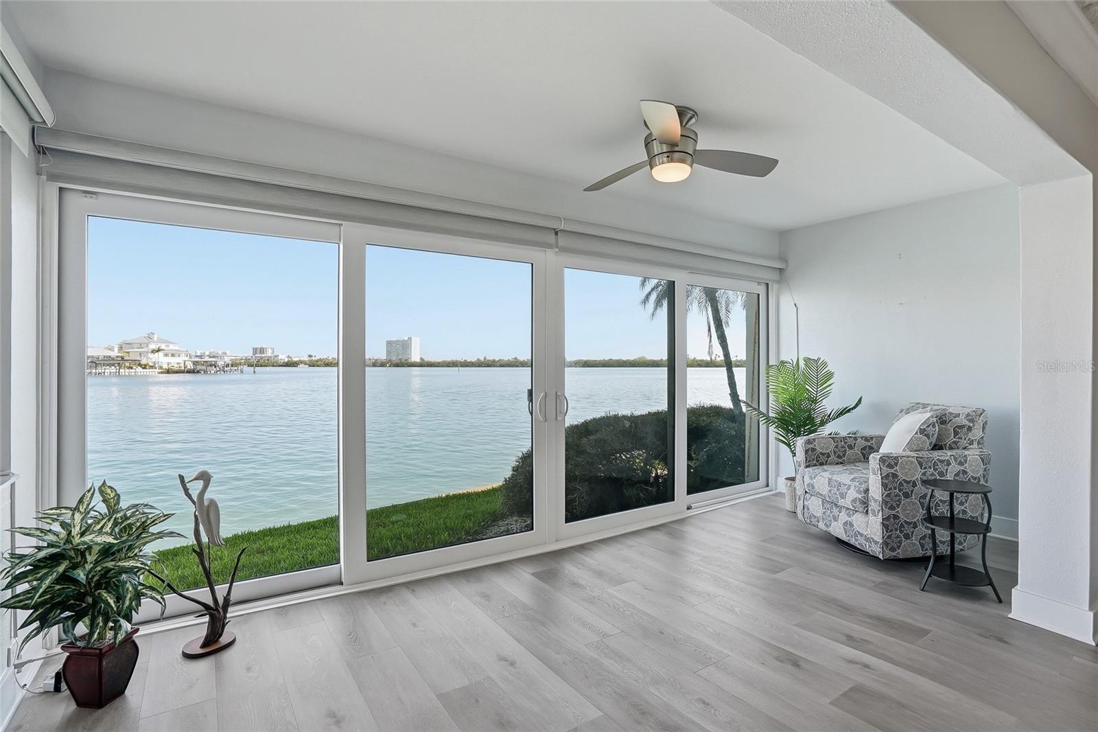 868 BAYWAY BLVD #101