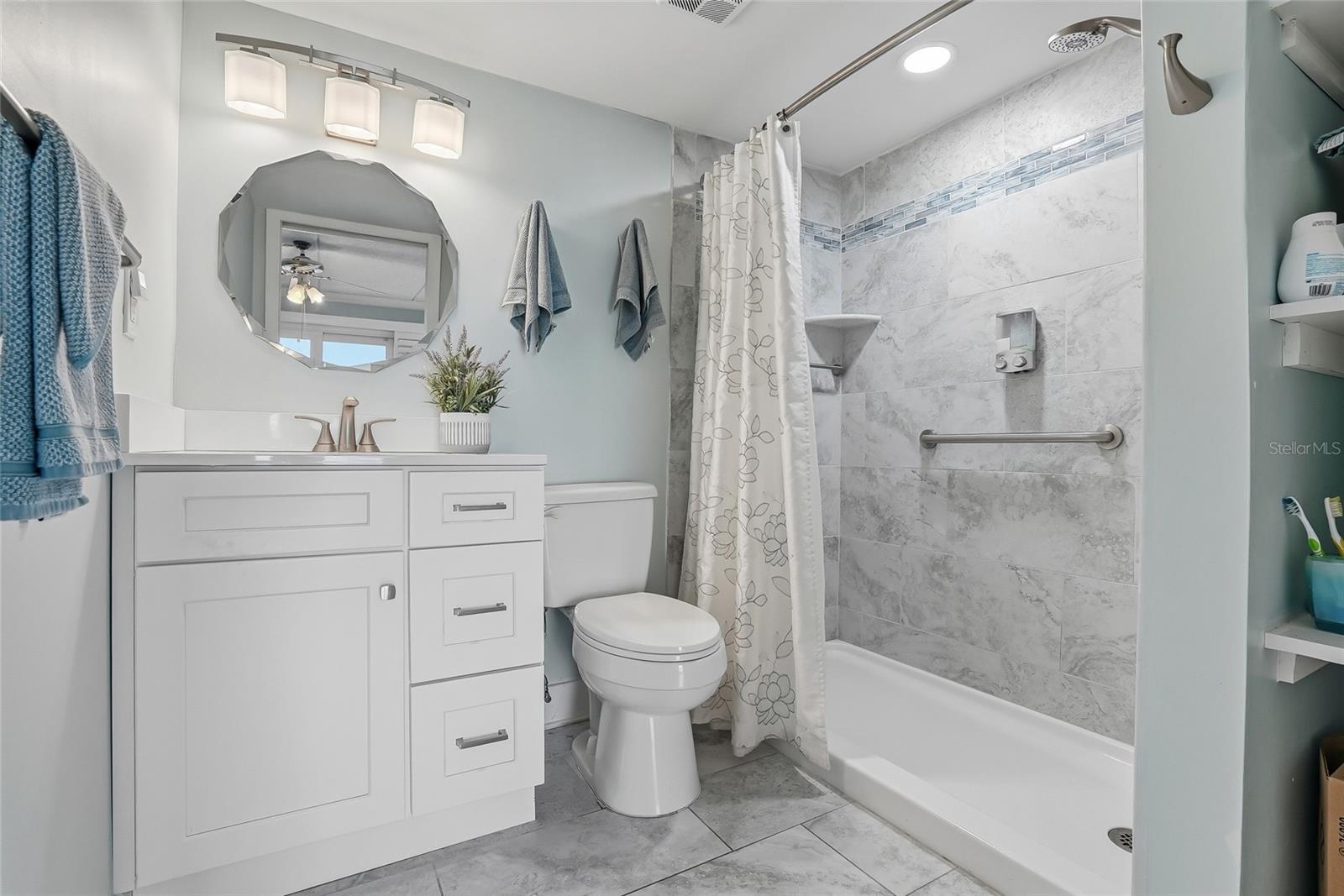 868 BAYWAY BLVD #101