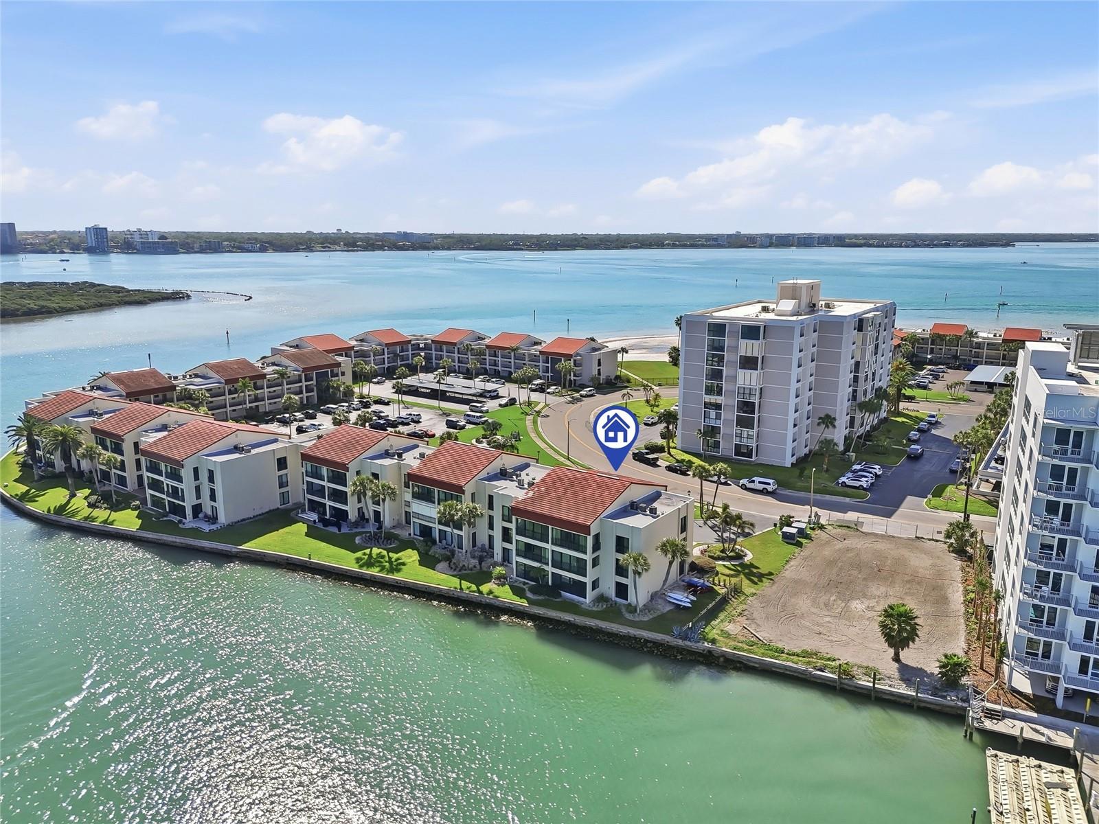 868 BAYWAY BLVD #101