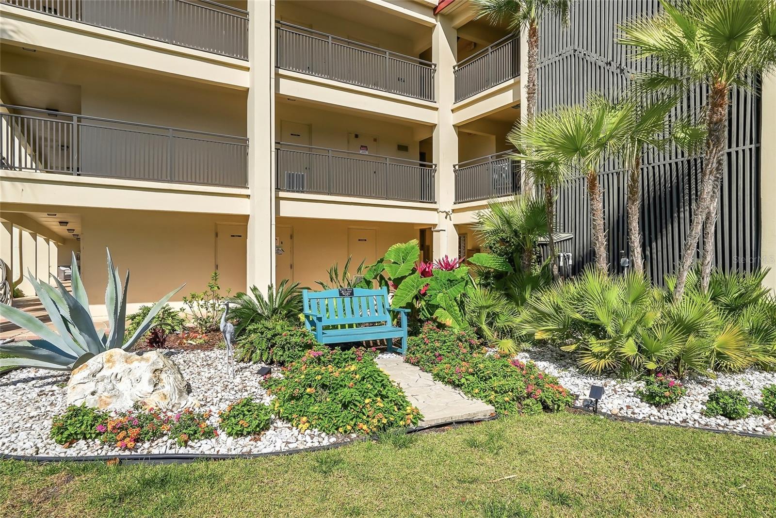 868 BAYWAY BLVD #101