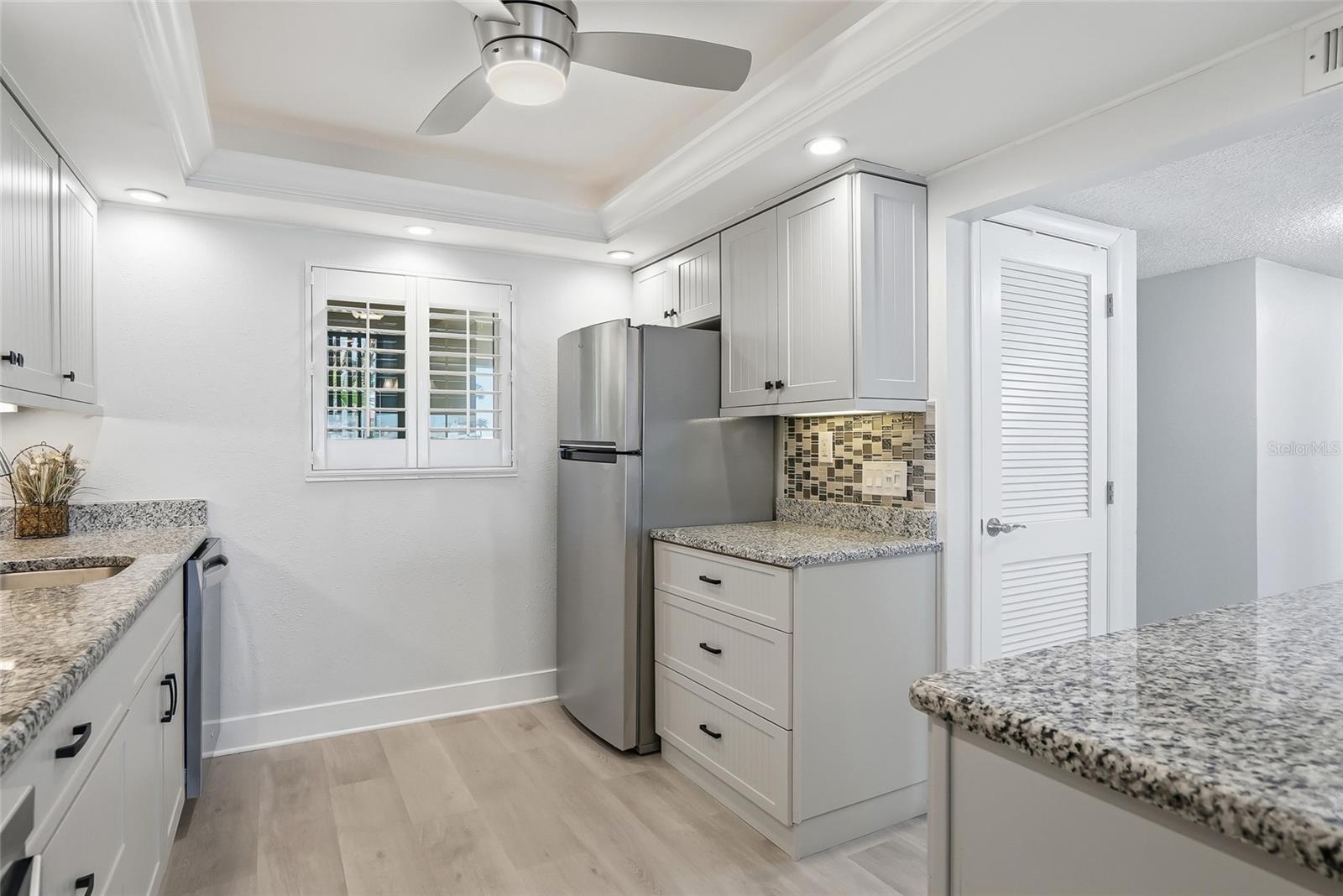 868 BAYWAY BLVD #101