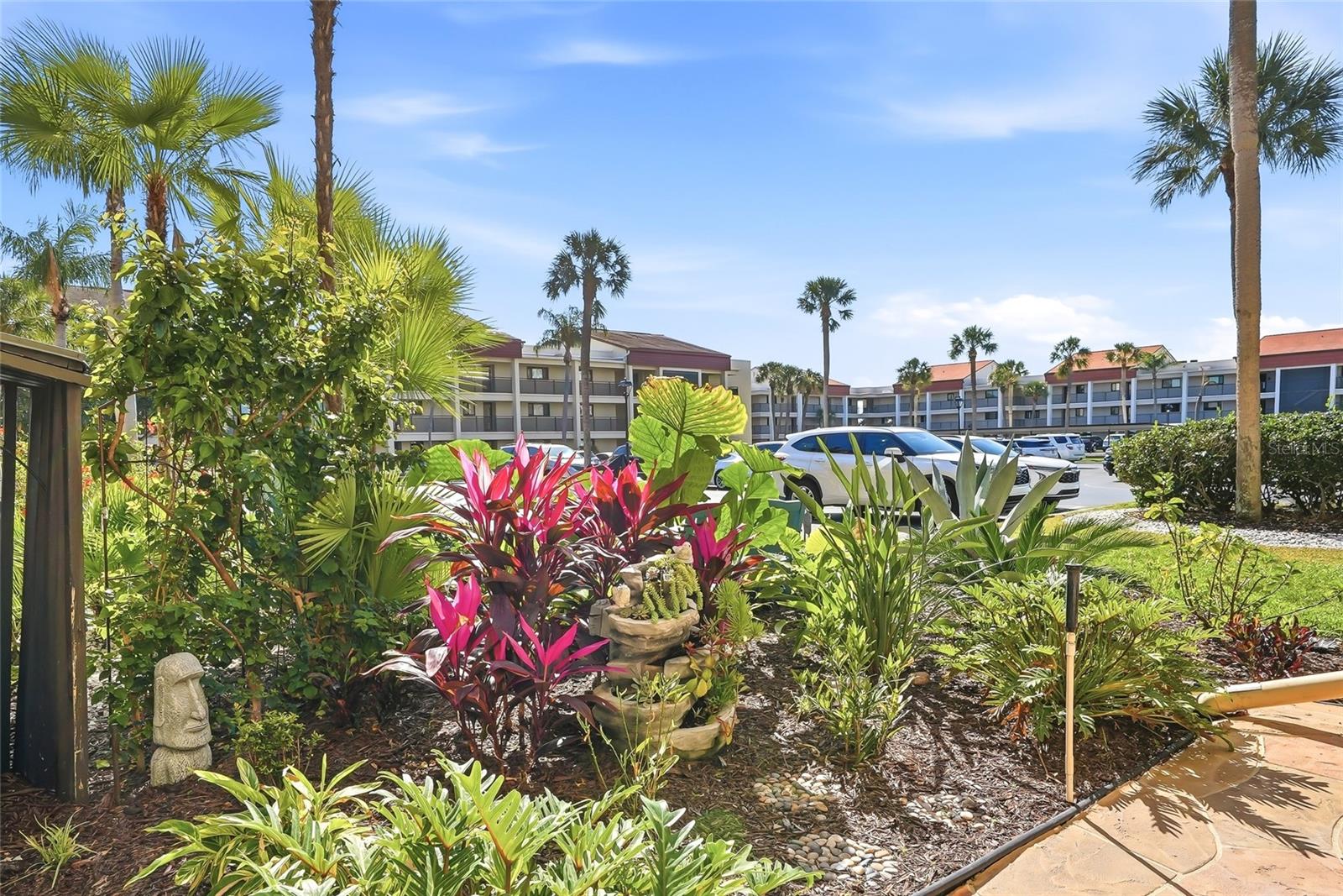 868 BAYWAY BLVD #101