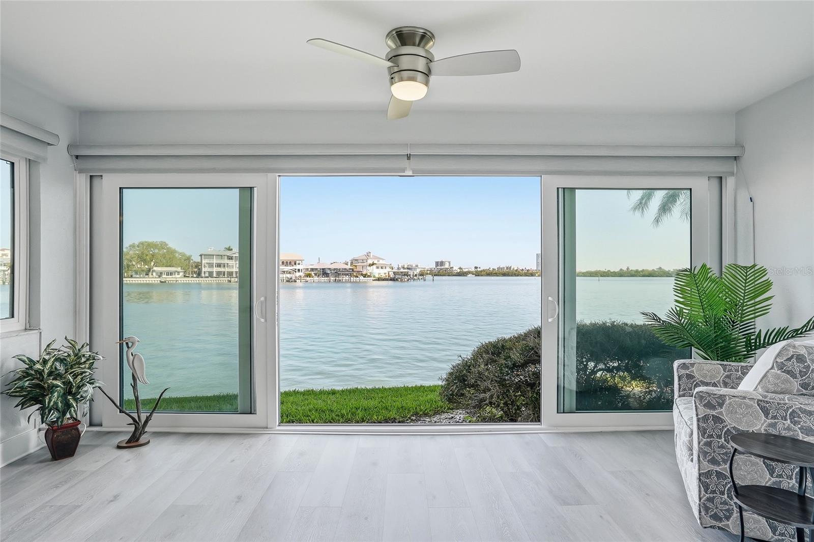 868 BAYWAY BLVD #101