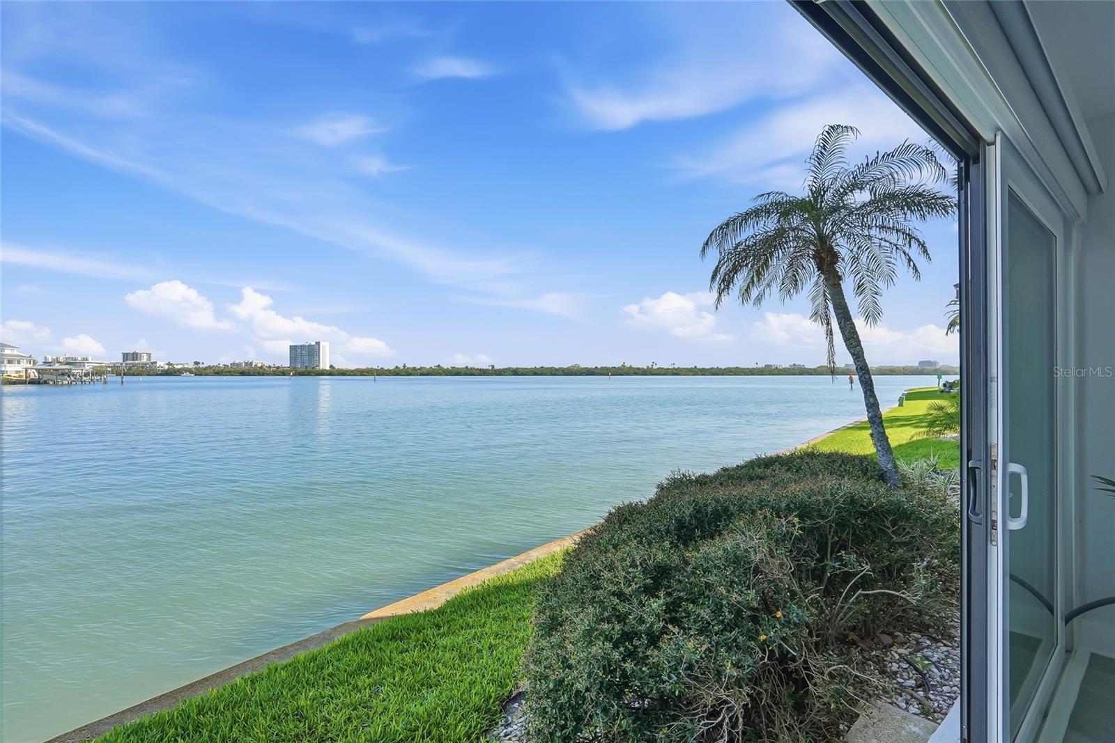 868 BAYWAY BLVD #101