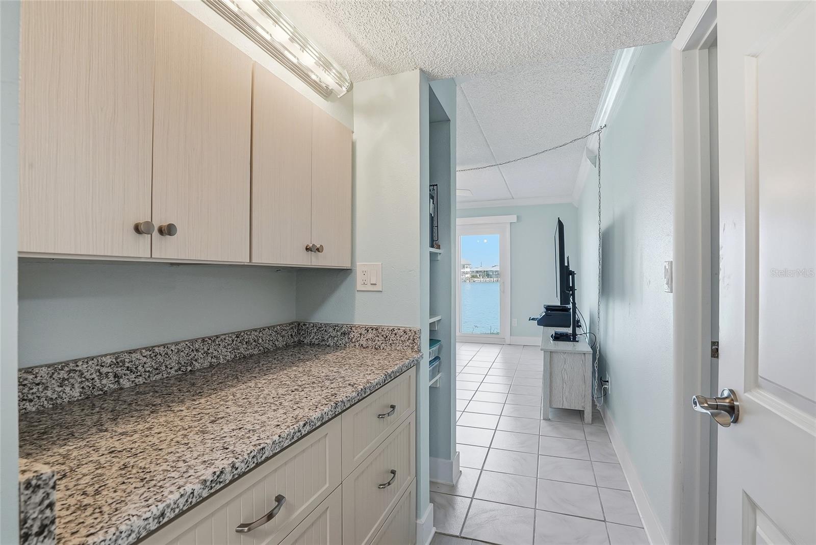 868 BAYWAY BLVD #101