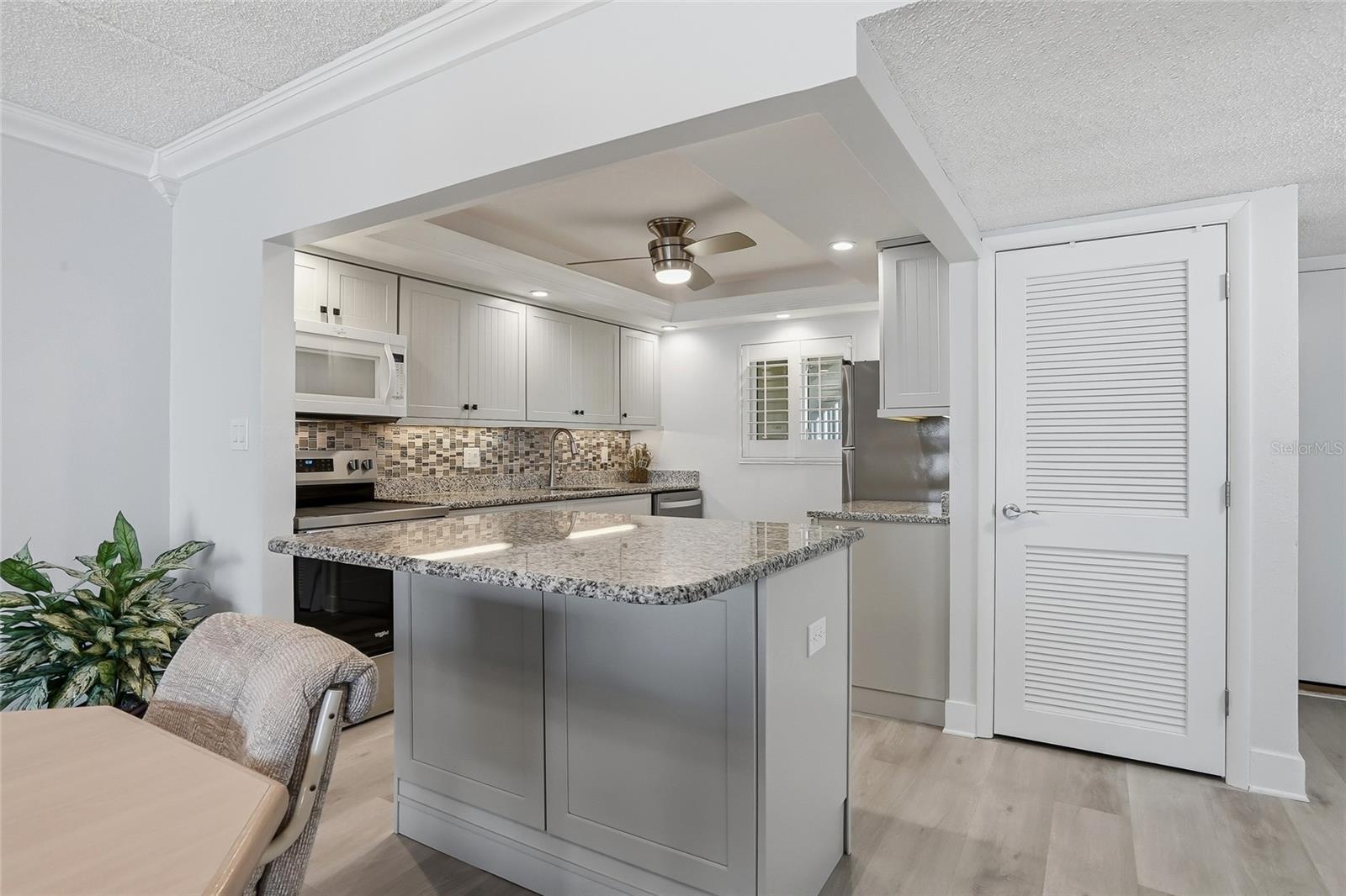 868 BAYWAY BLVD #101