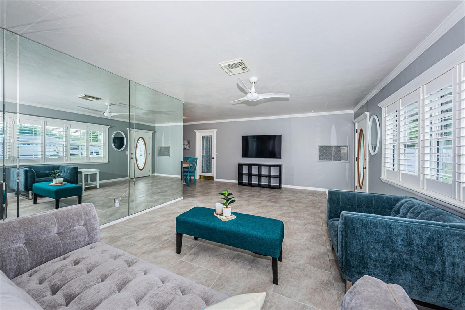 1772 AVON LN