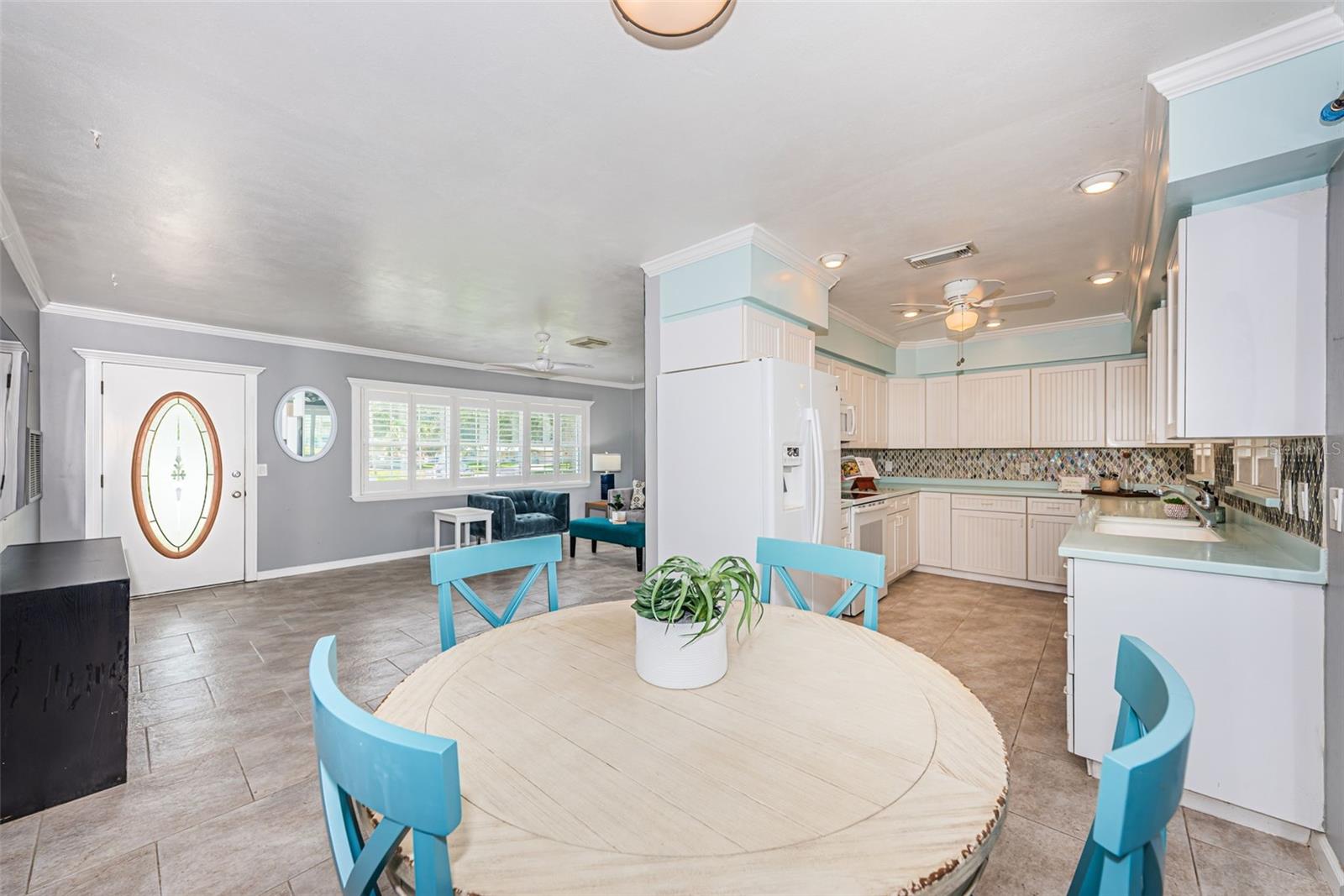 1772 AVON LN