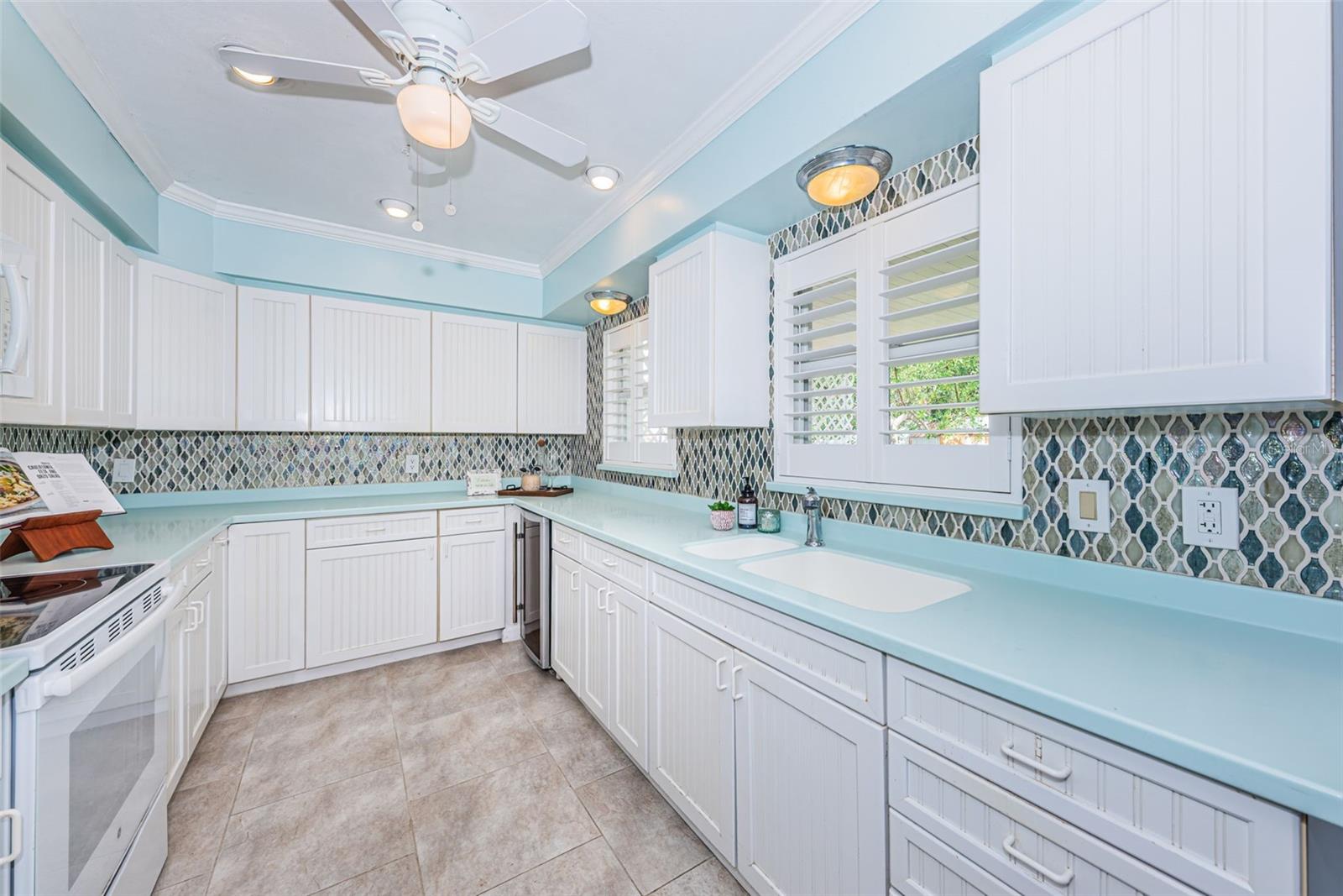 1772 AVON LN