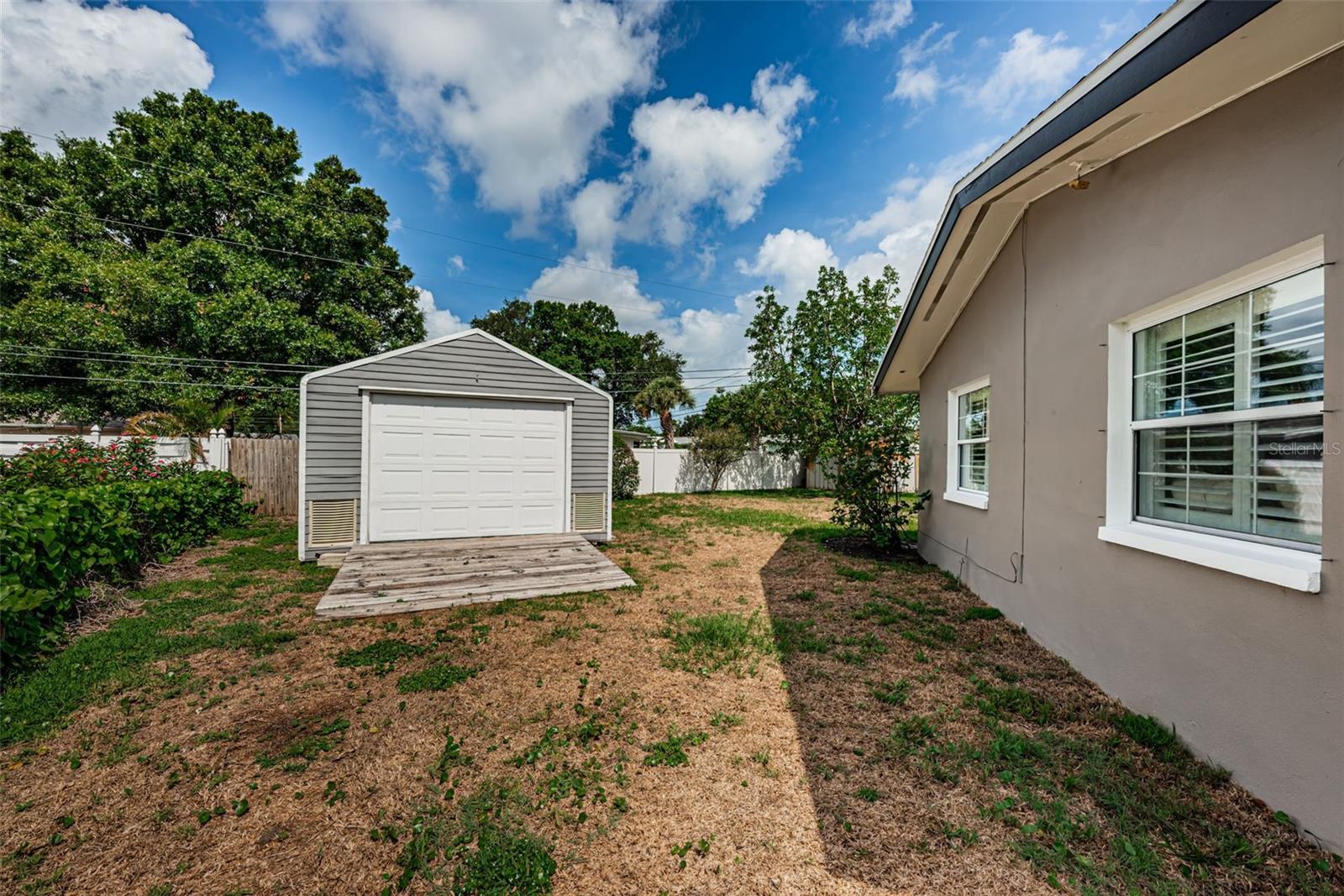 1772 AVON LN