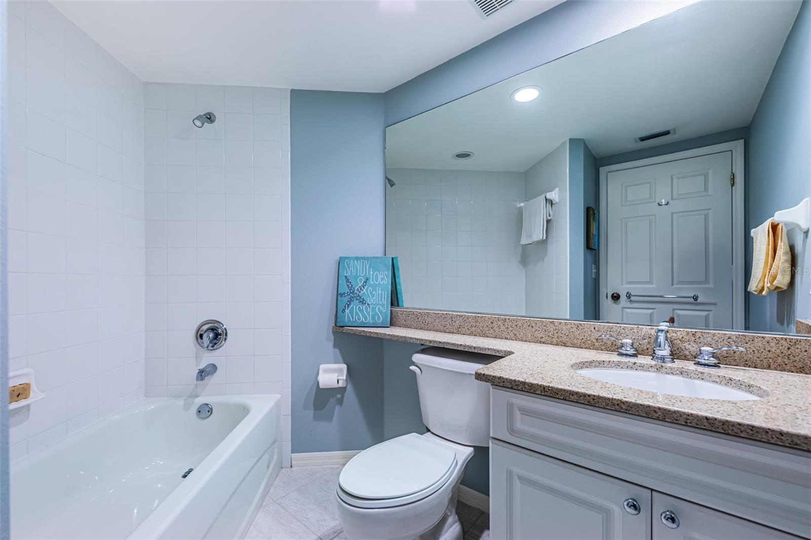 1200 COUNTRY CLUB DR #5101