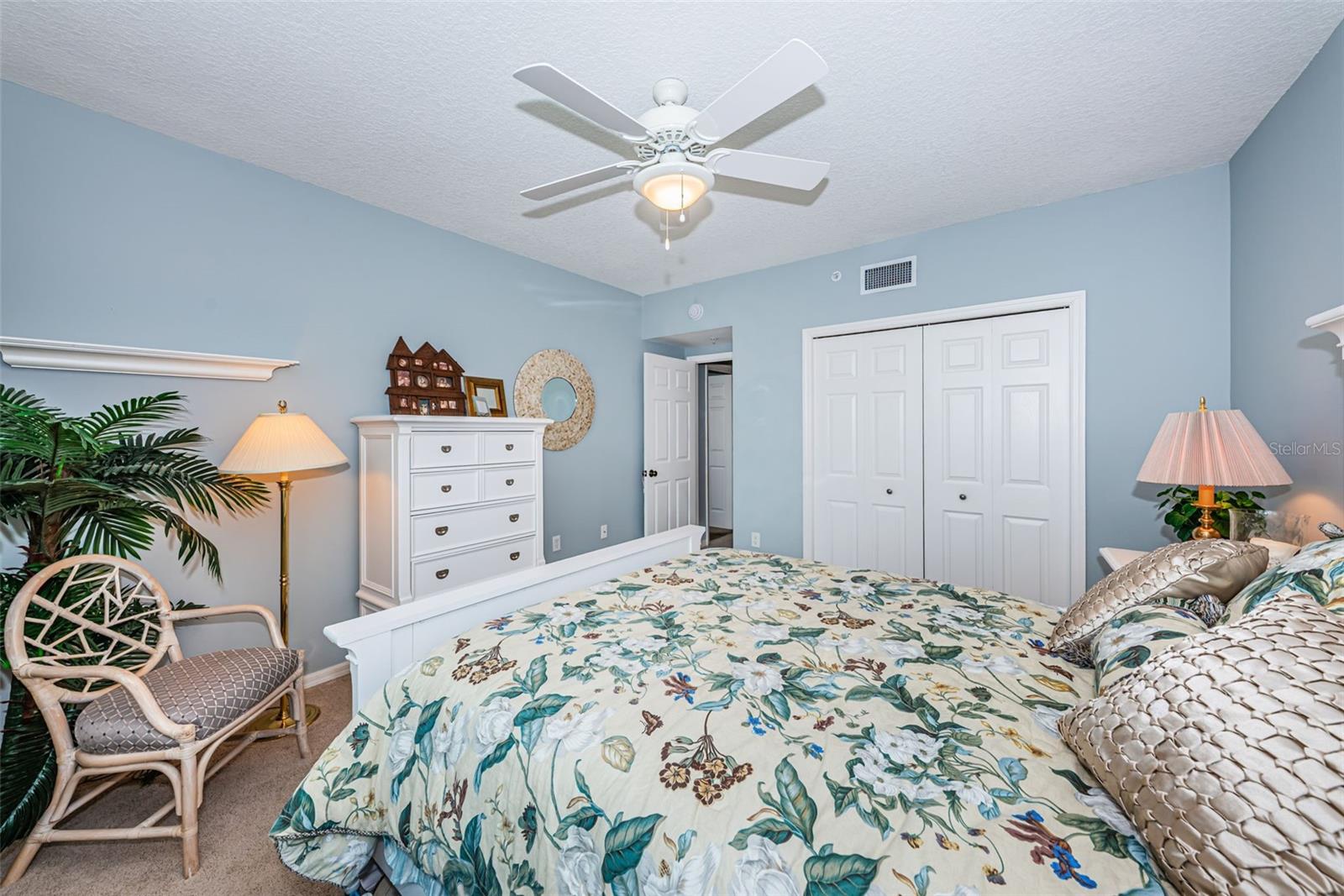 1200 COUNTRY CLUB DR #5101