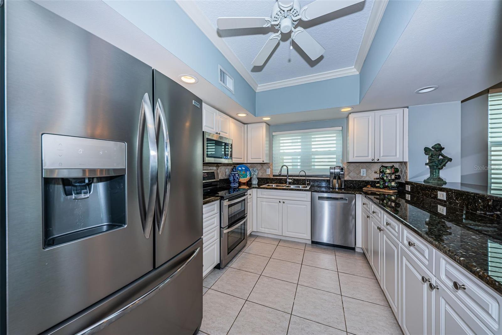 1200 COUNTRY CLUB DR #5101